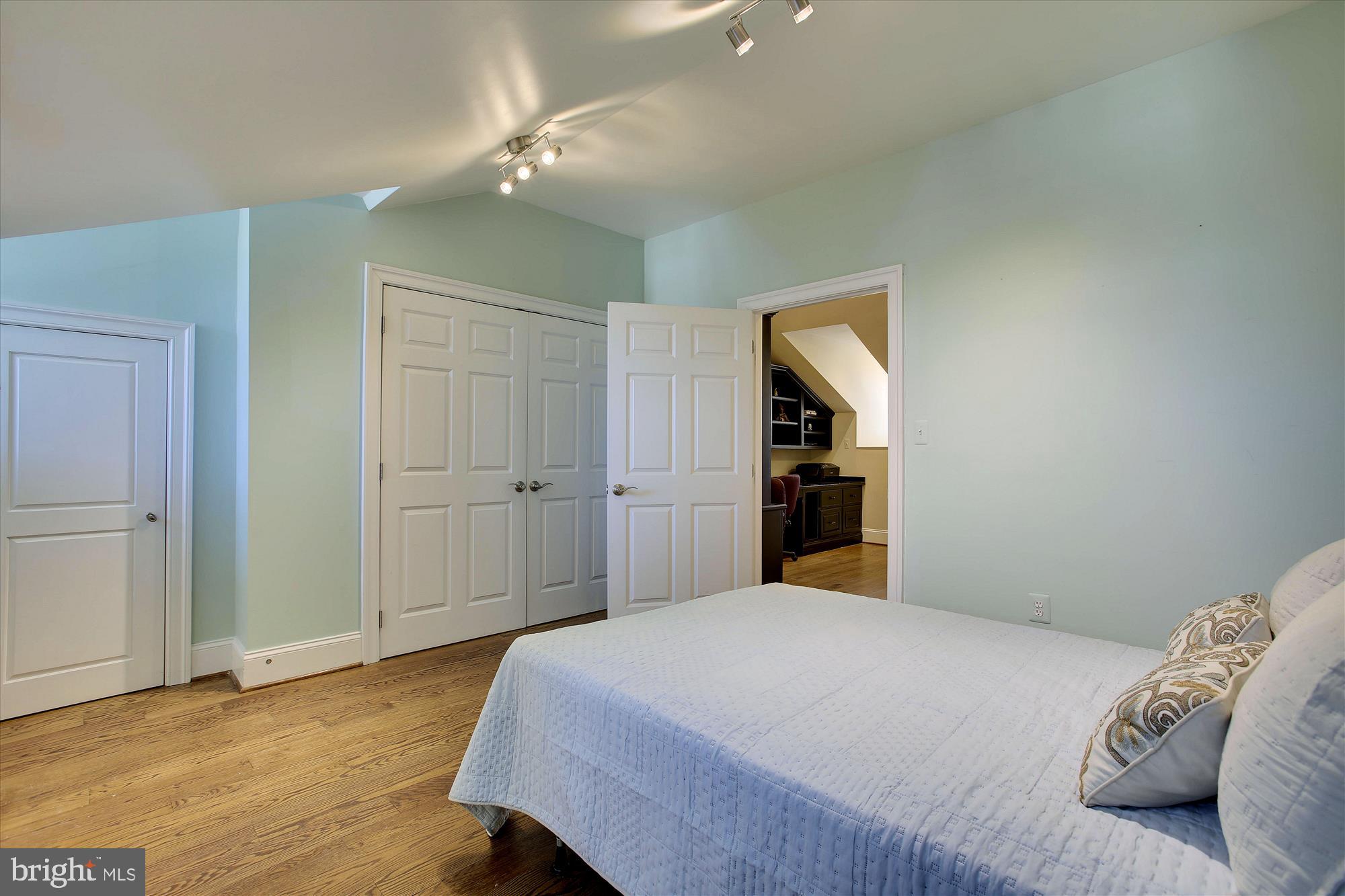 GOLDFARBS - Residential