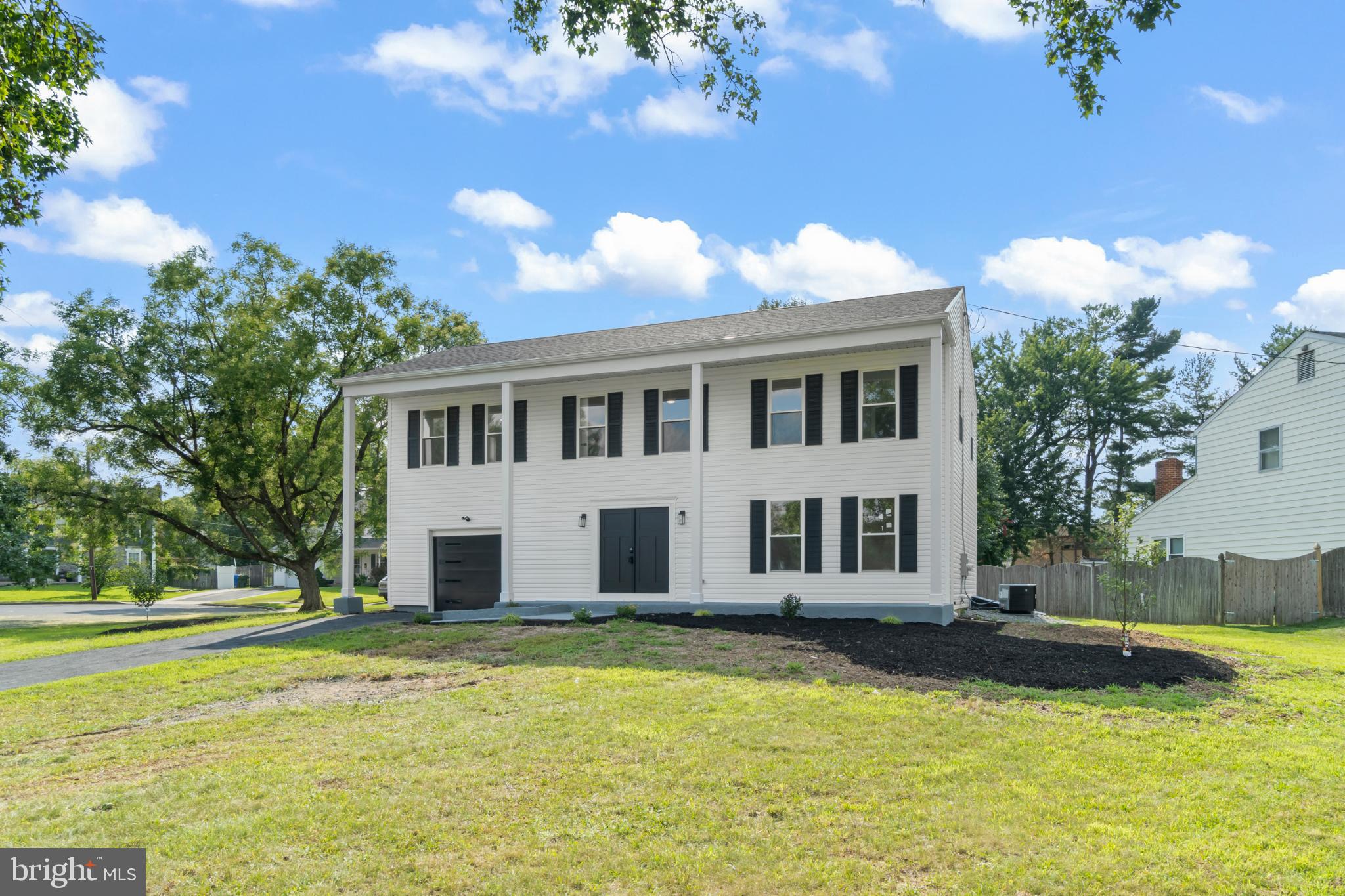 319 MIMOSA DRIVE