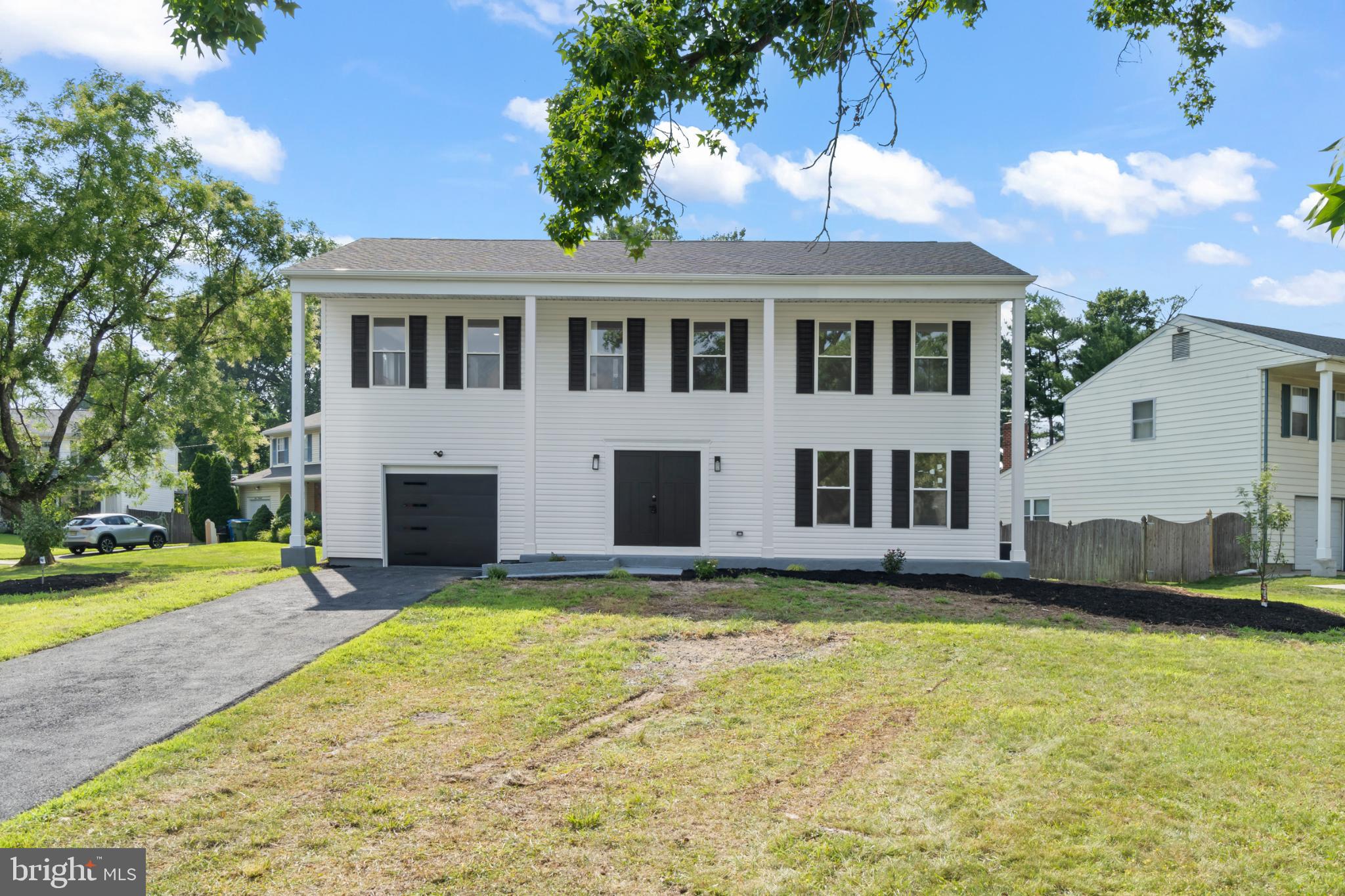 319 MIMOSA DRIVE