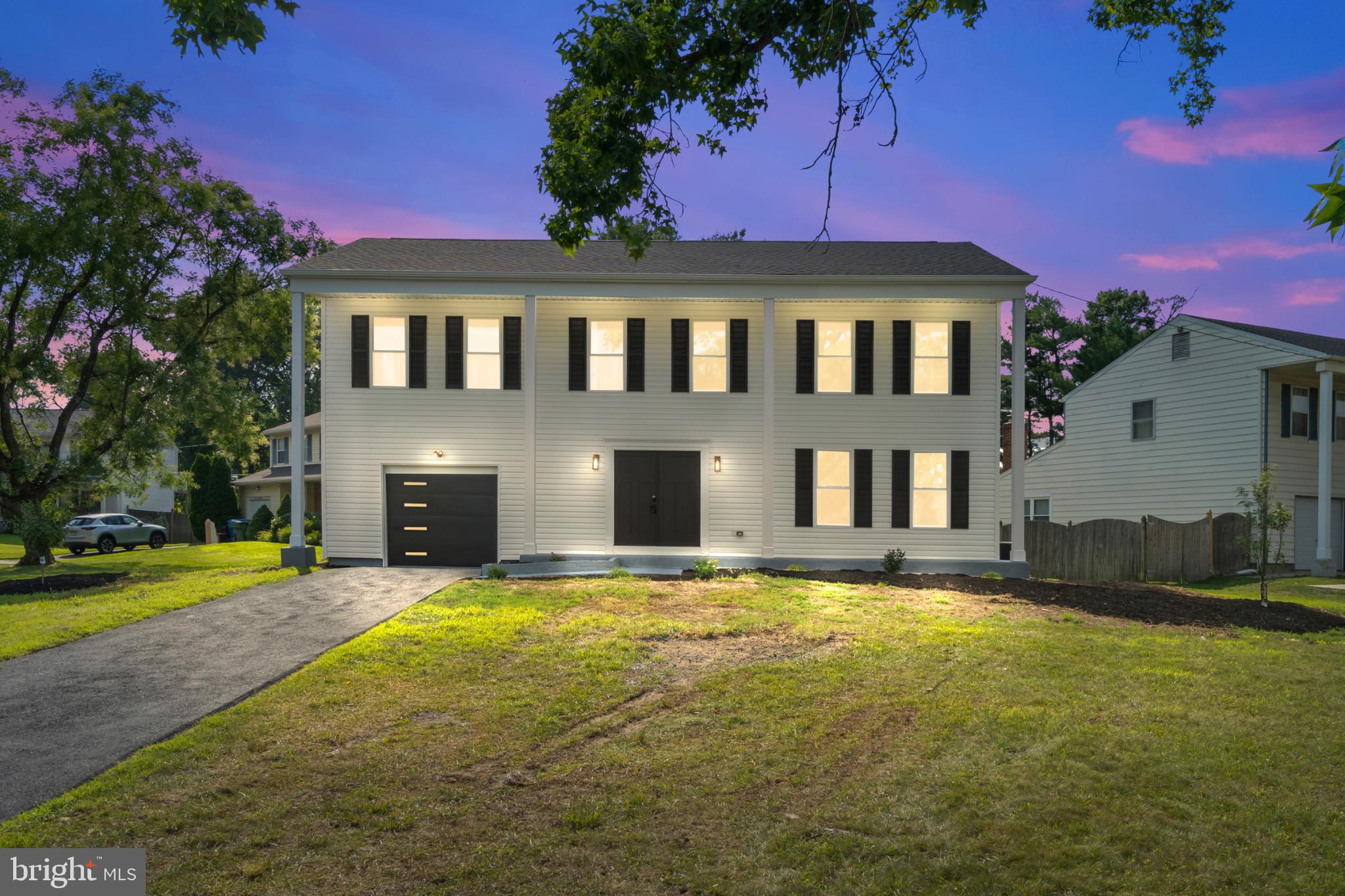 319 MIMOSA DRIVE
