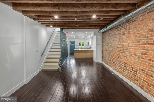 325 W LORRAINE AVE, BALTIMORE, MD 21211 - Image 6b9df5b0fa3c2ecd071add4d1123858a/2172536005