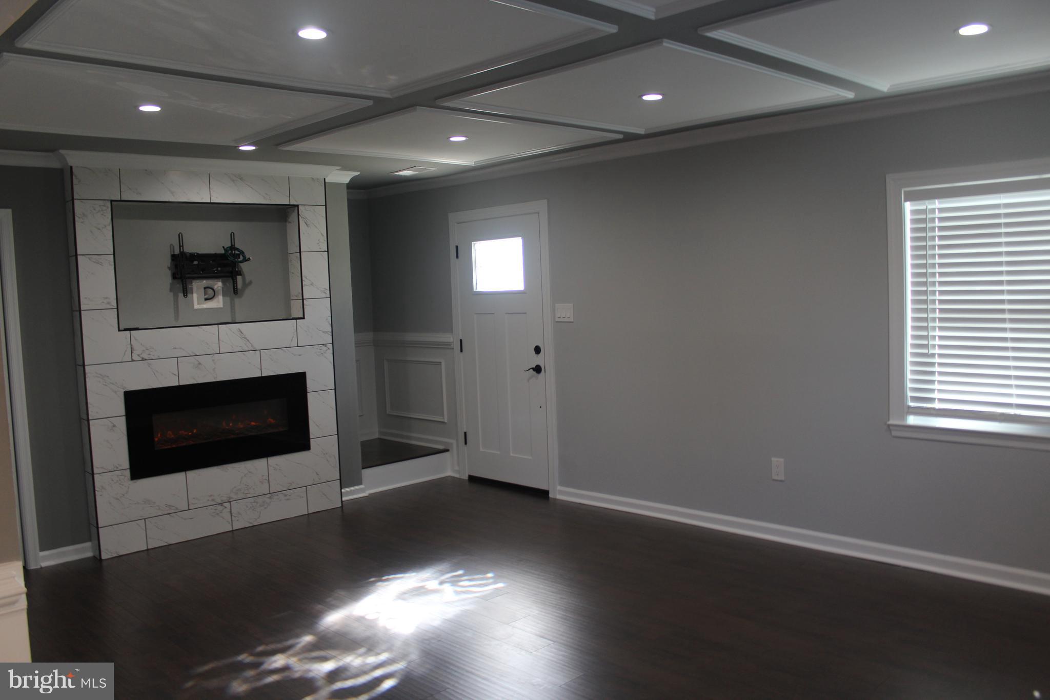 WHISKEY BOTTOM - Residential