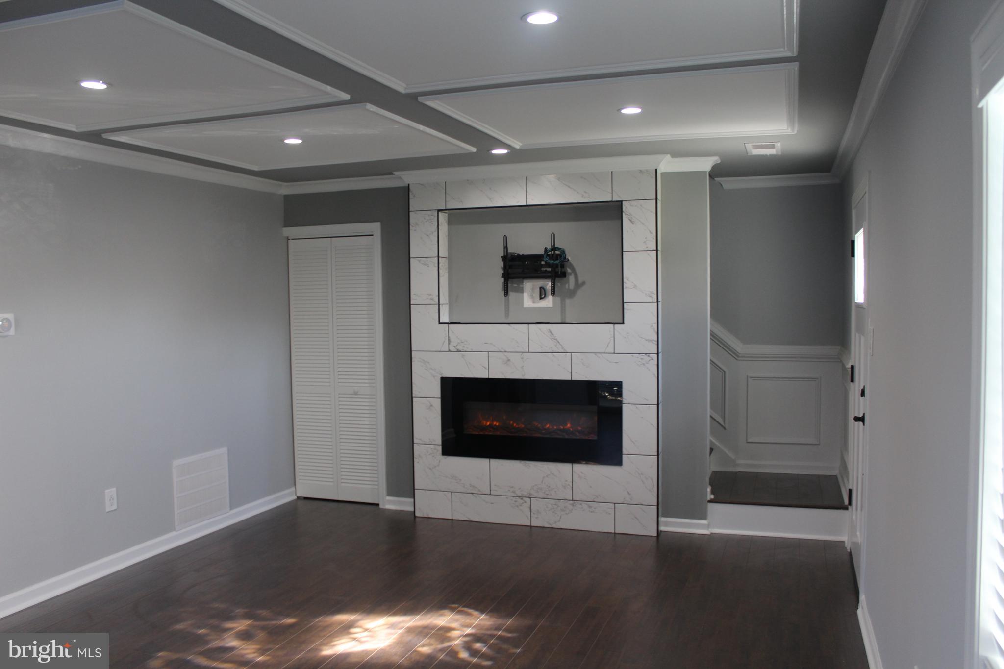 WHISKEY BOTTOM - Residential