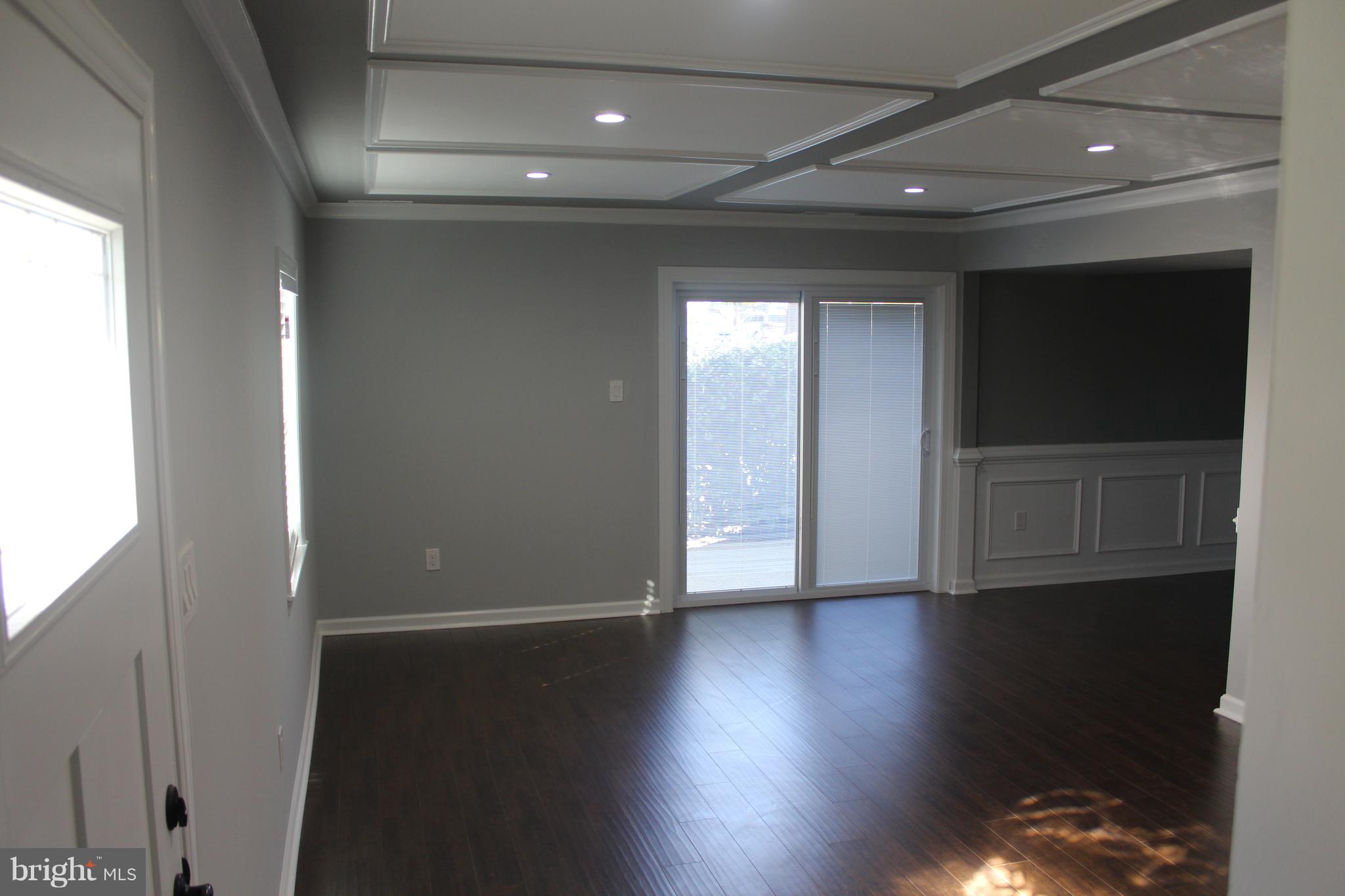 WHISKEY BOTTOM - Residential