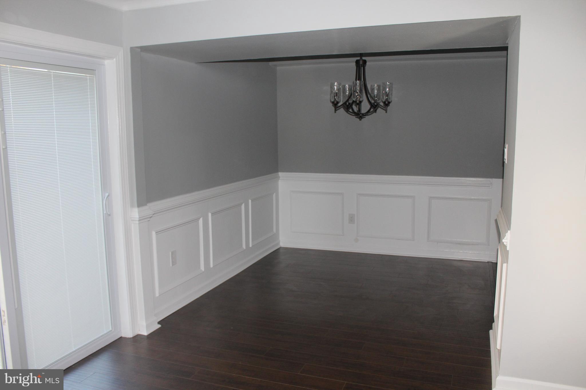 WHISKEY BOTTOM - Residential