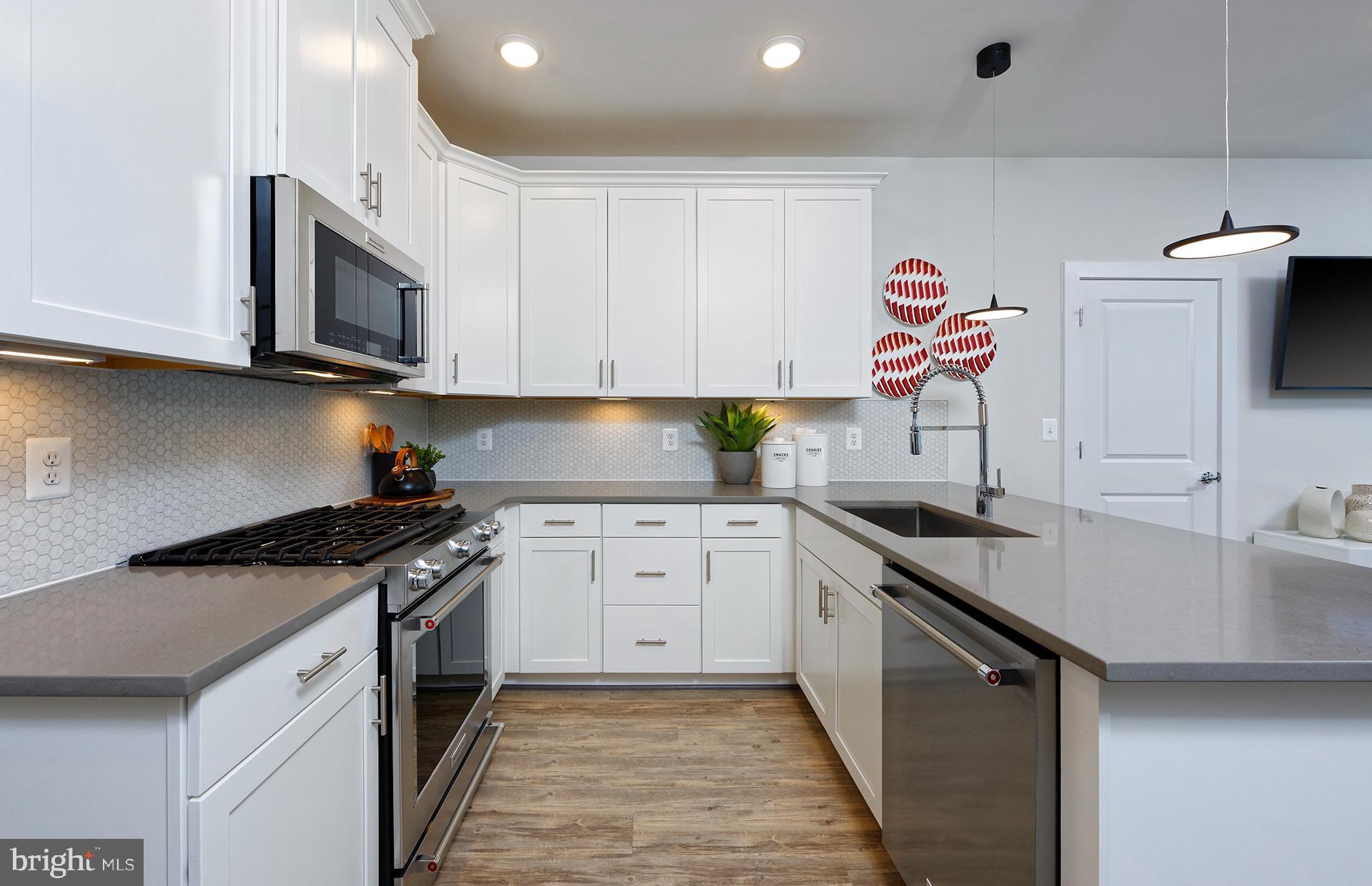 BELMONT OVERLOOK - Residential