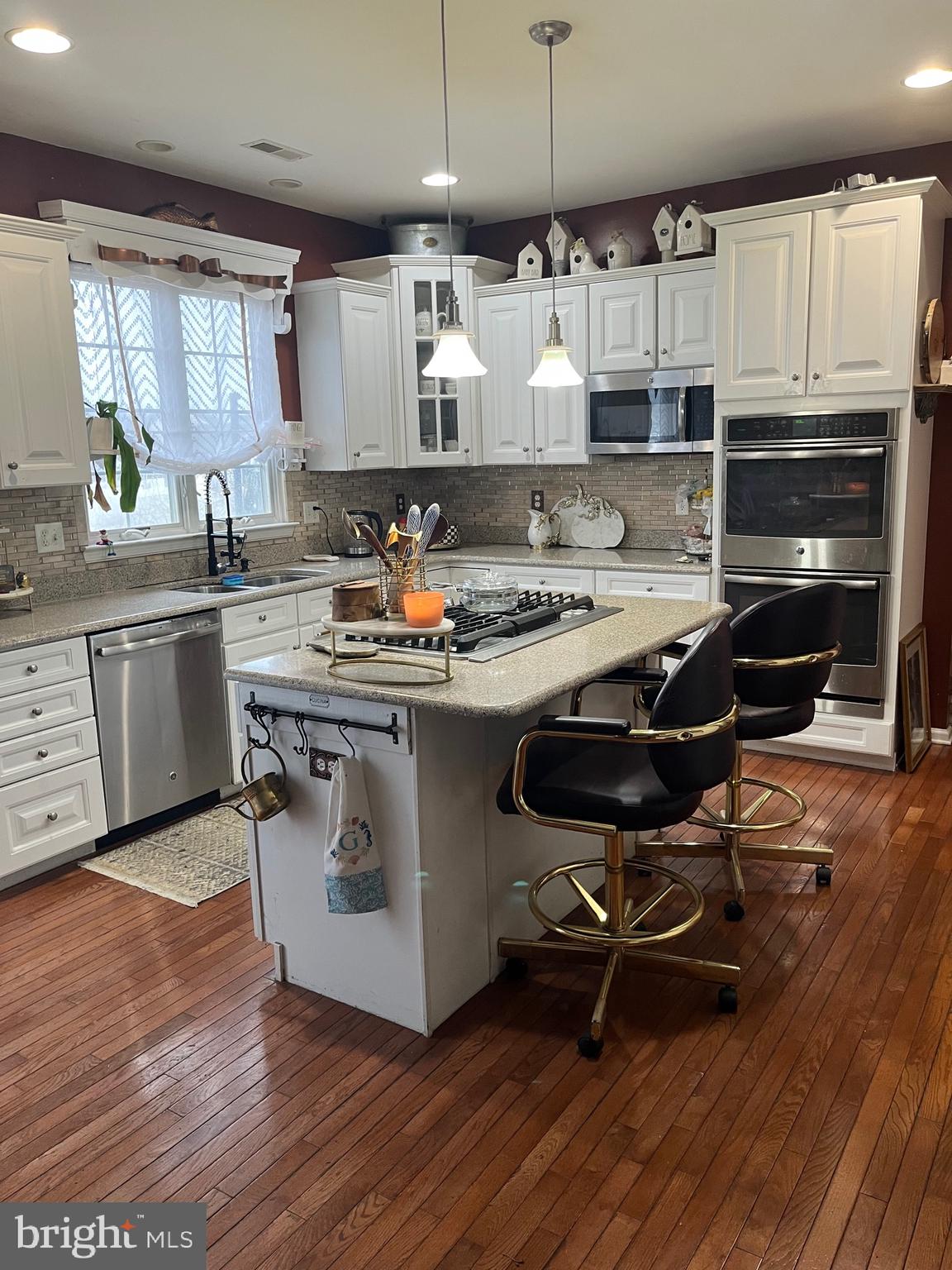 WILLOW RIDGE - Residential