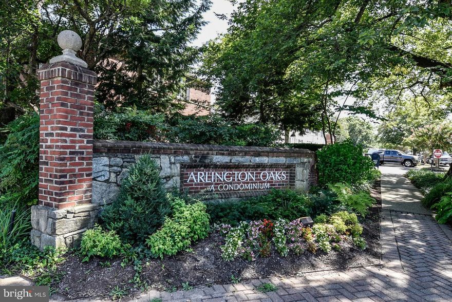 Spacious one bedroom in popular Arlington Oaks with washer and dryer in unit. Easily accessible from route 50 and 120. Large closet for extra storage. Close public transportation & ART bus lines. Close to Virginia Square Metro, DC, and Regan National Airport so commuting will be a breeze. Community with fitness center and gardening available. Near shopping, dining, and the endless options of the Columbia Pike strip. Cats OK with approval.