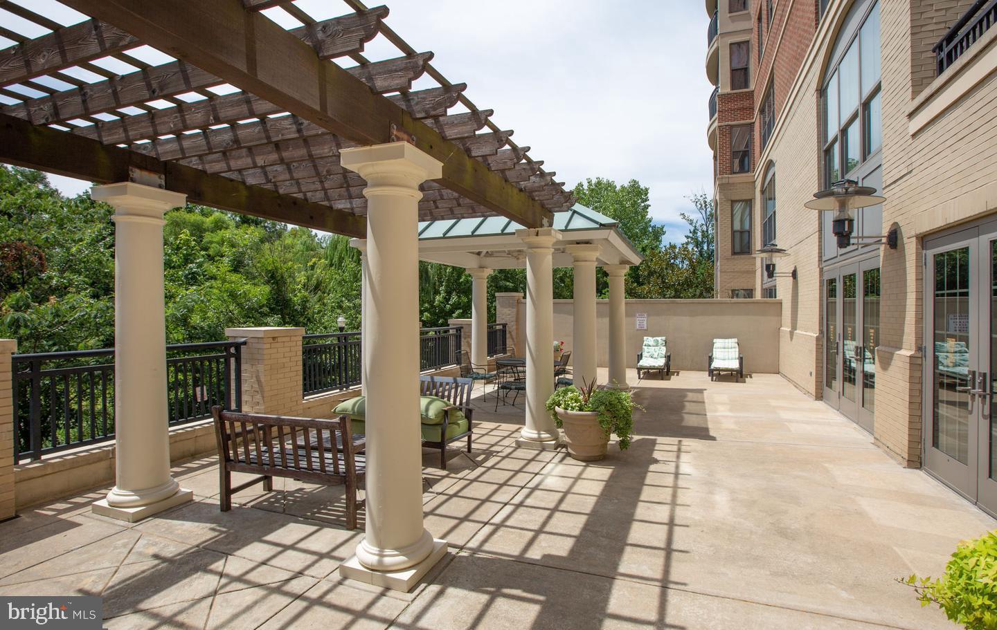 BELMONT BAY - Residential