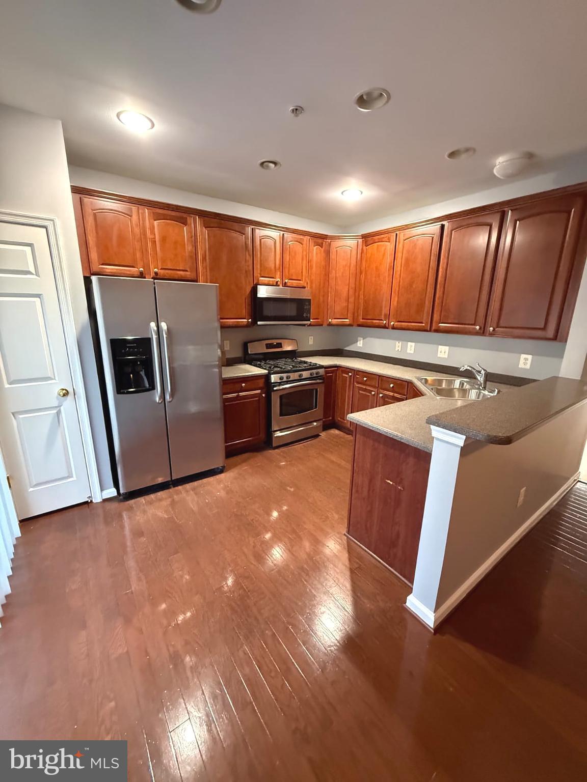 1016 WOOD BRANCH COURT 410