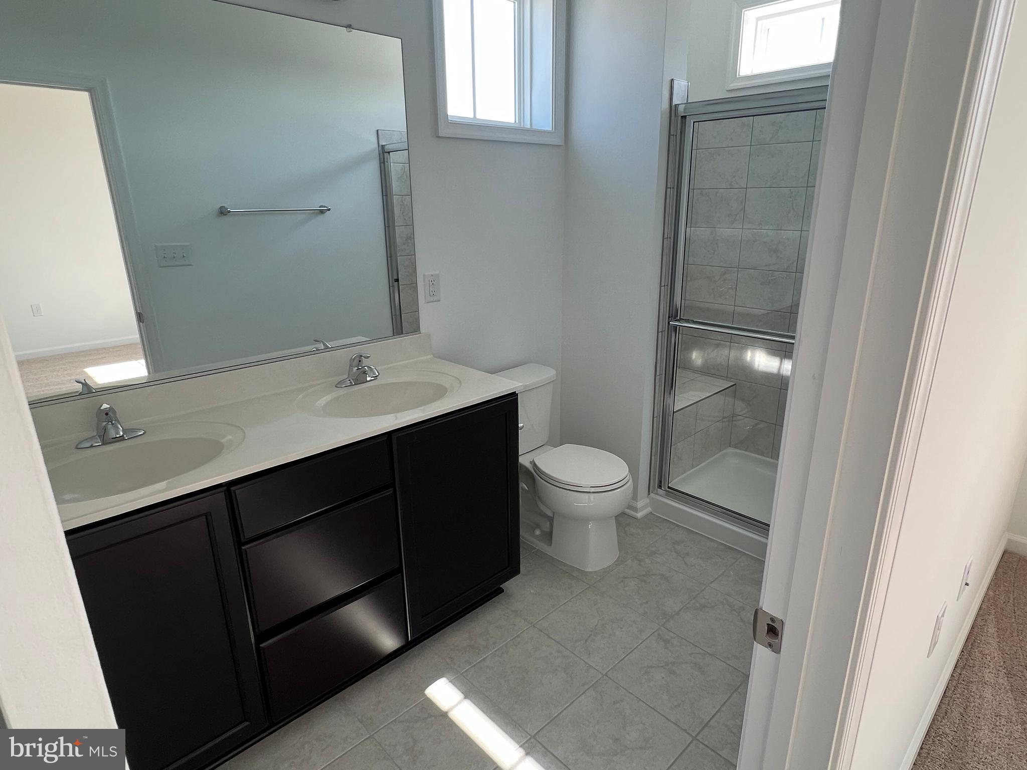 LOFTS AT CREEKSIDE - Residential Lease