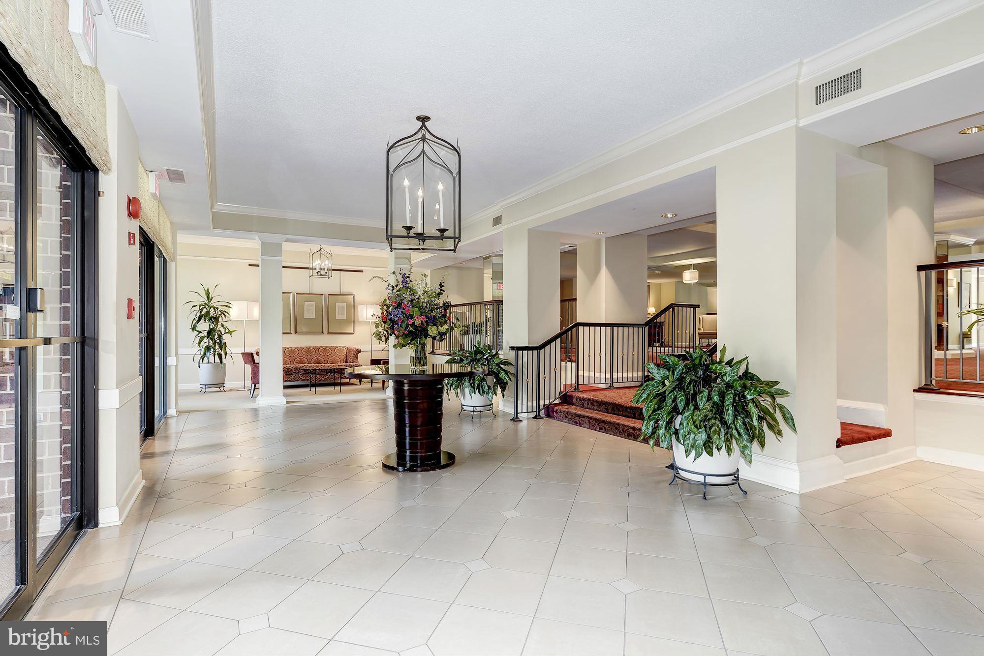 ASTORIA - Residential