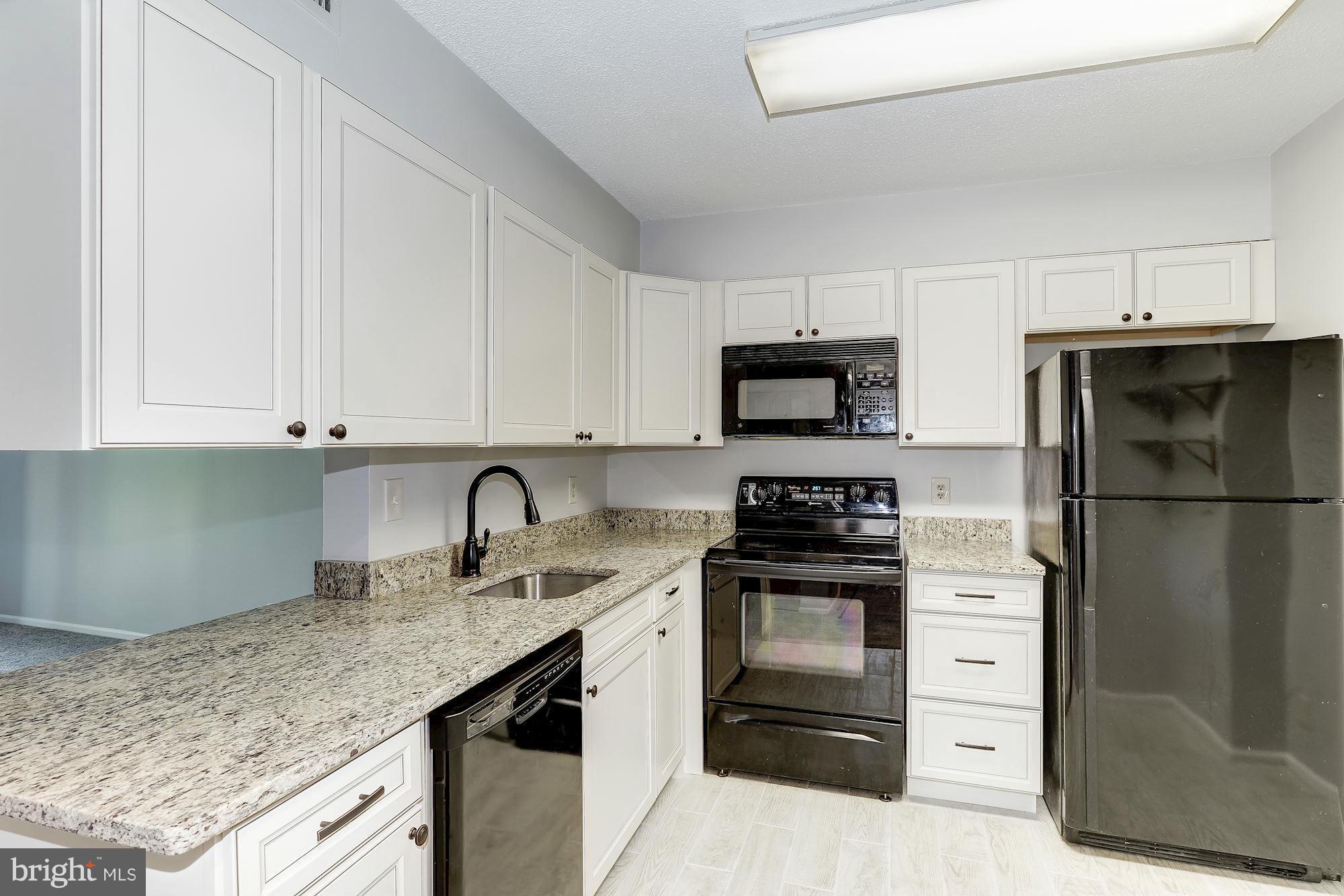 ASTORIA - Residential