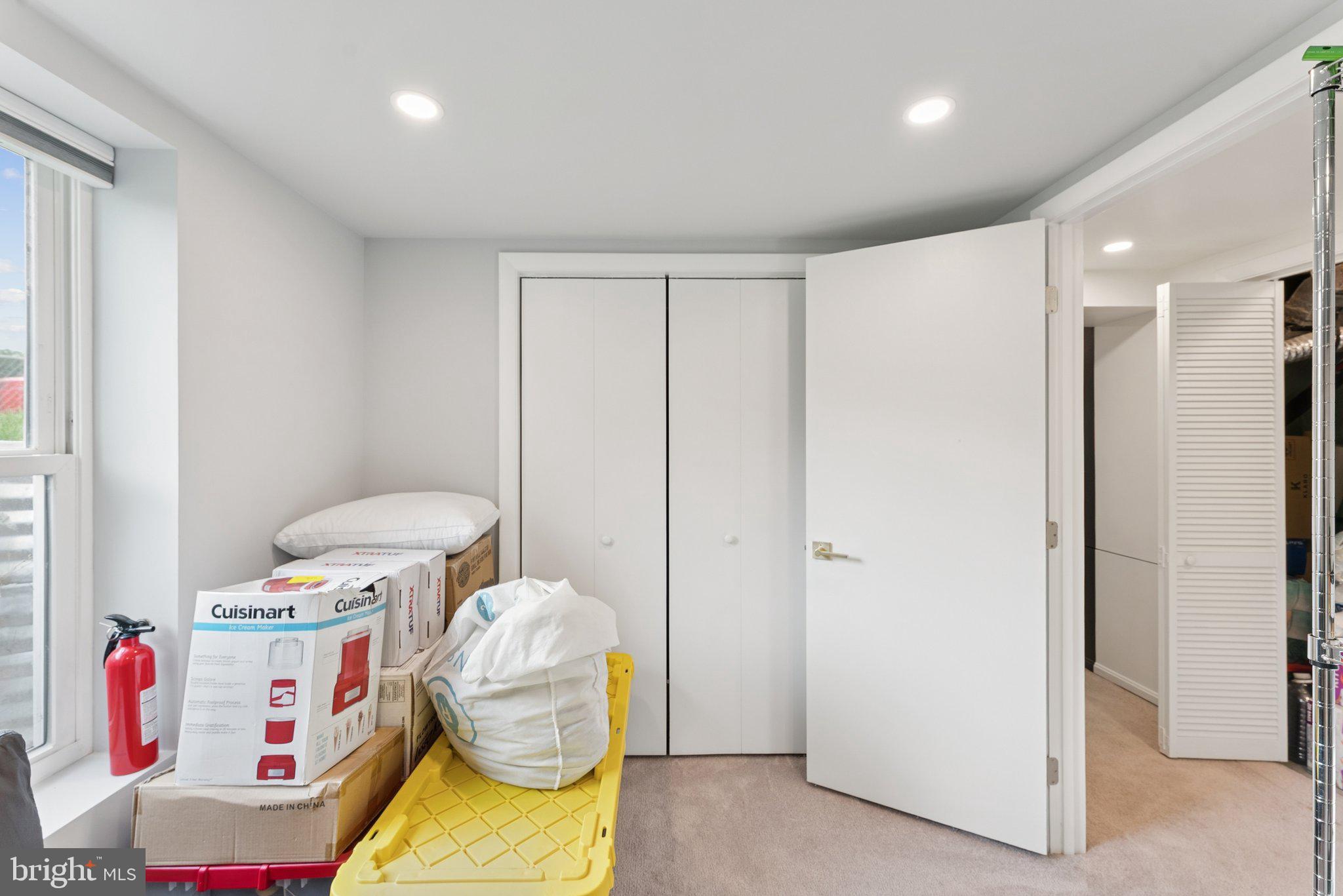 RIGGS PARK - Residential Lease