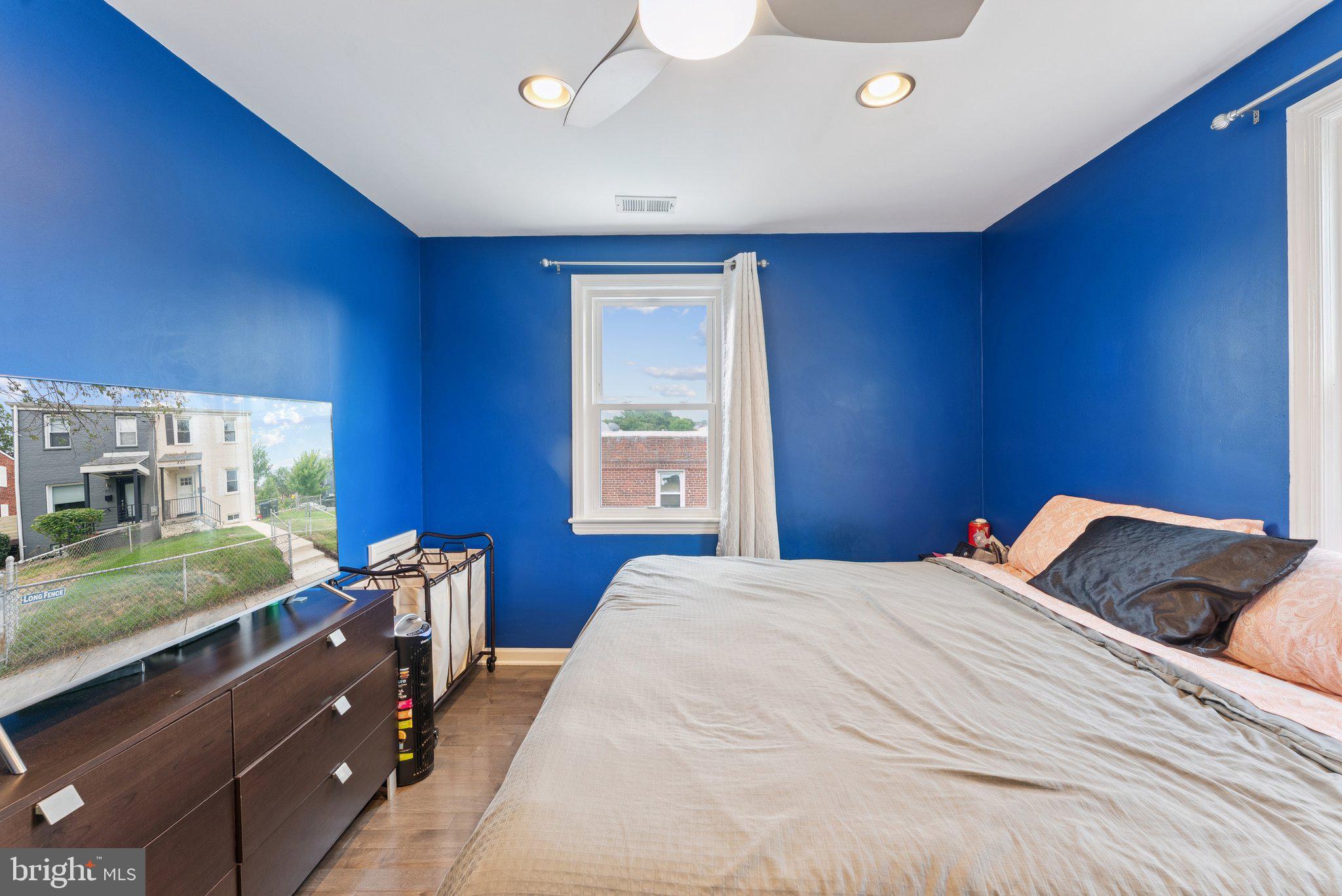 RIGGS PARK - Residential Lease