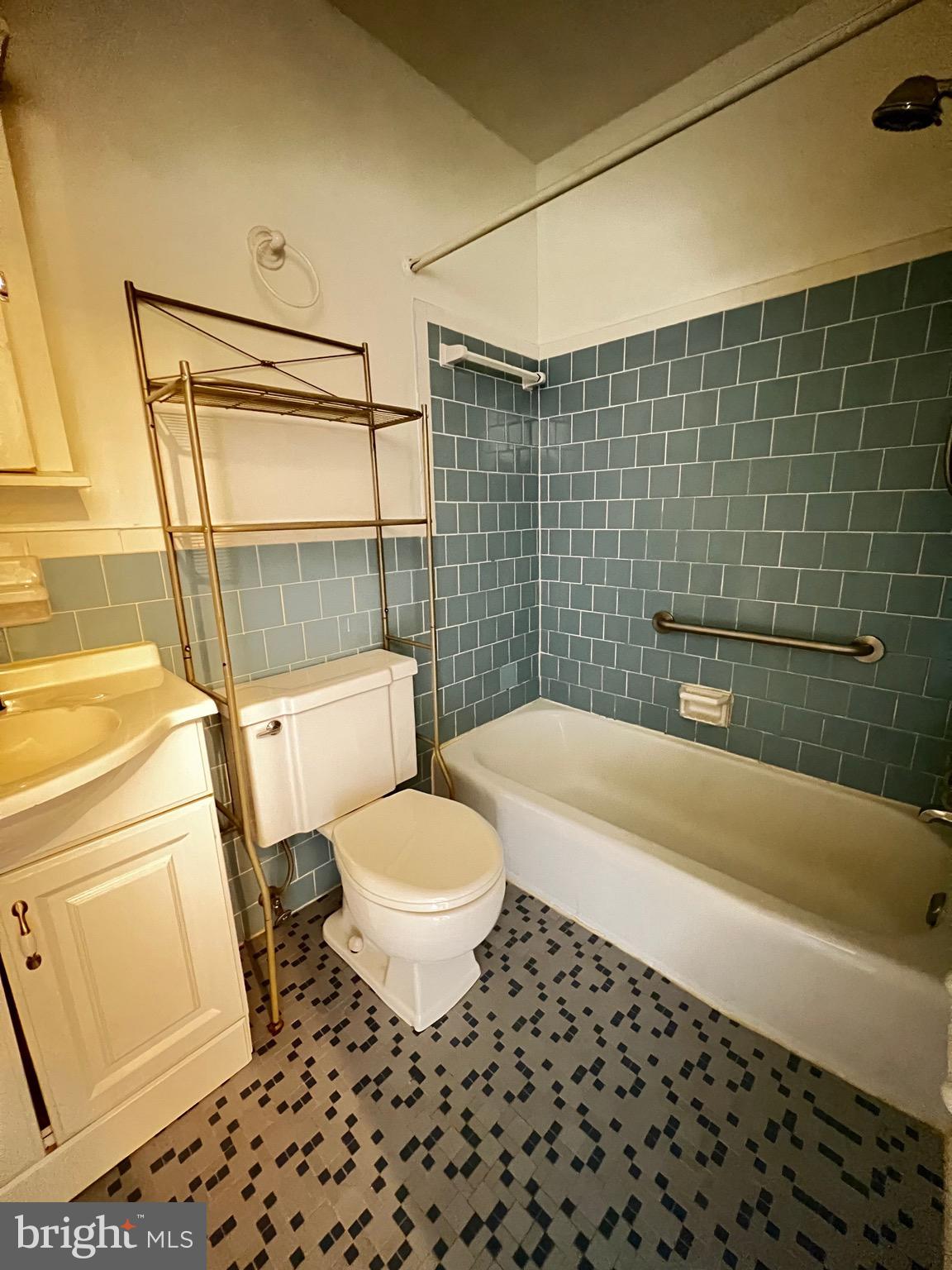 GREENBELT - Residential Lease