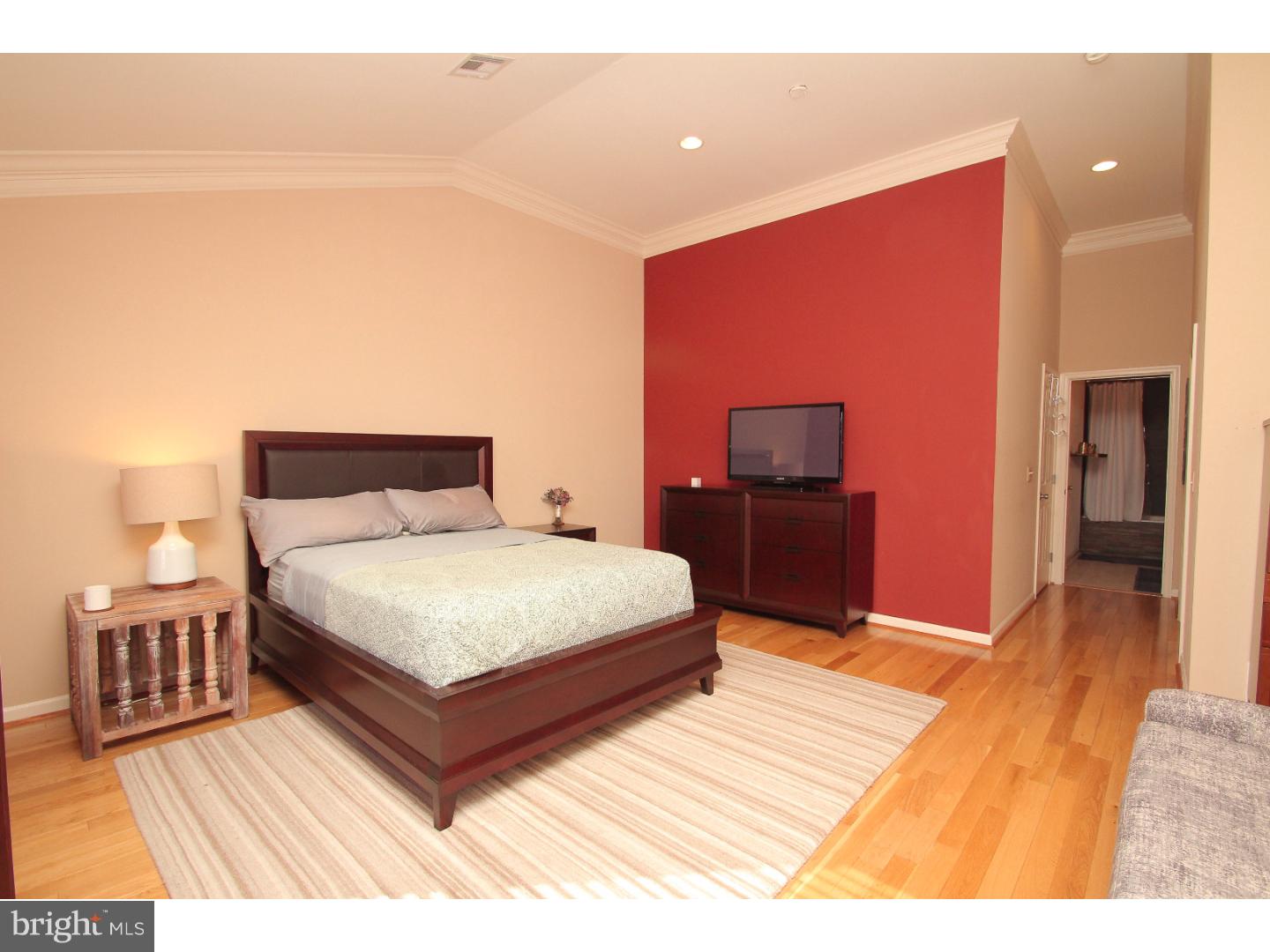 OLDE KENSINGTON - Residential Lease