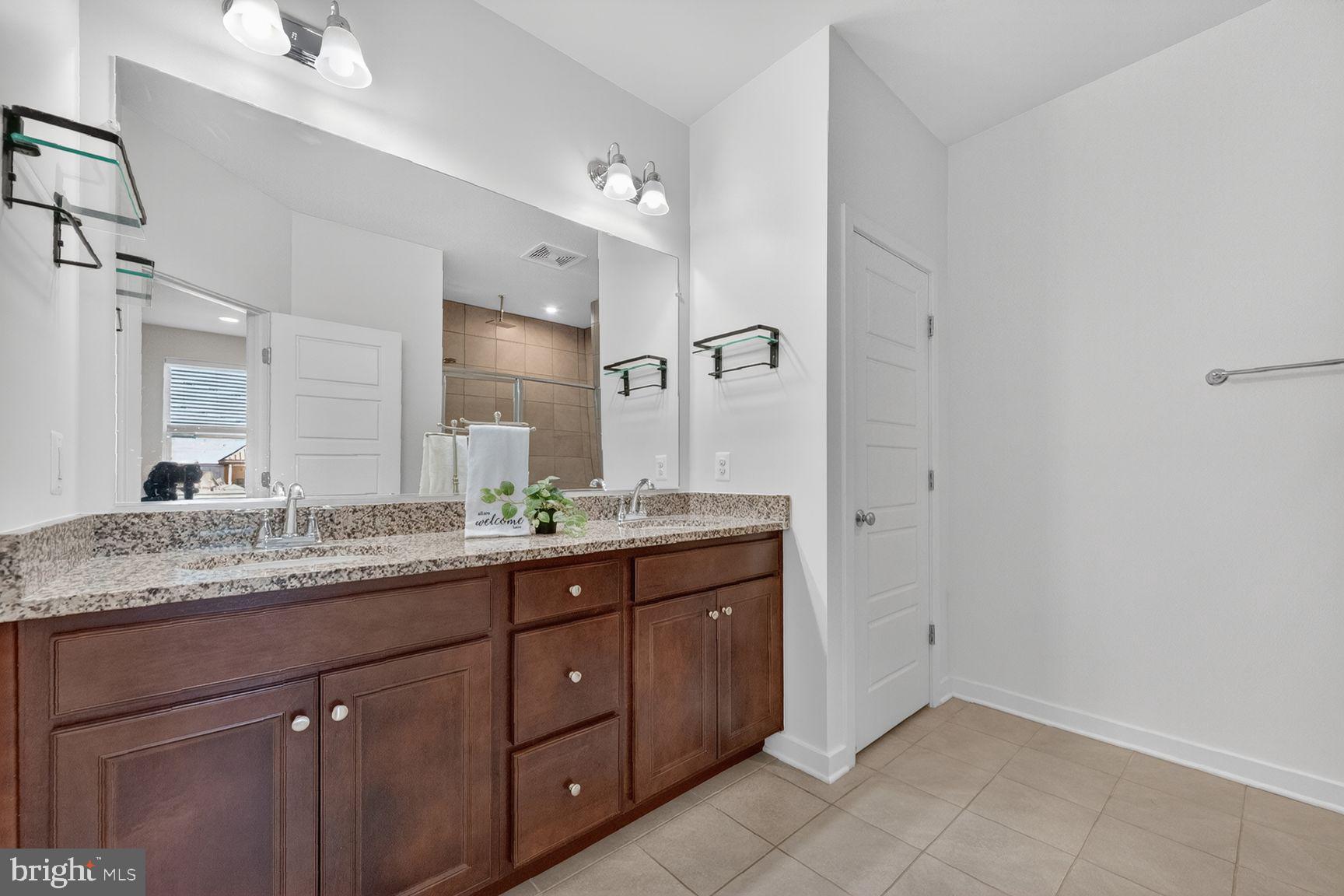 BRAMBLETON TOWN CENTER SOUTH - Residential