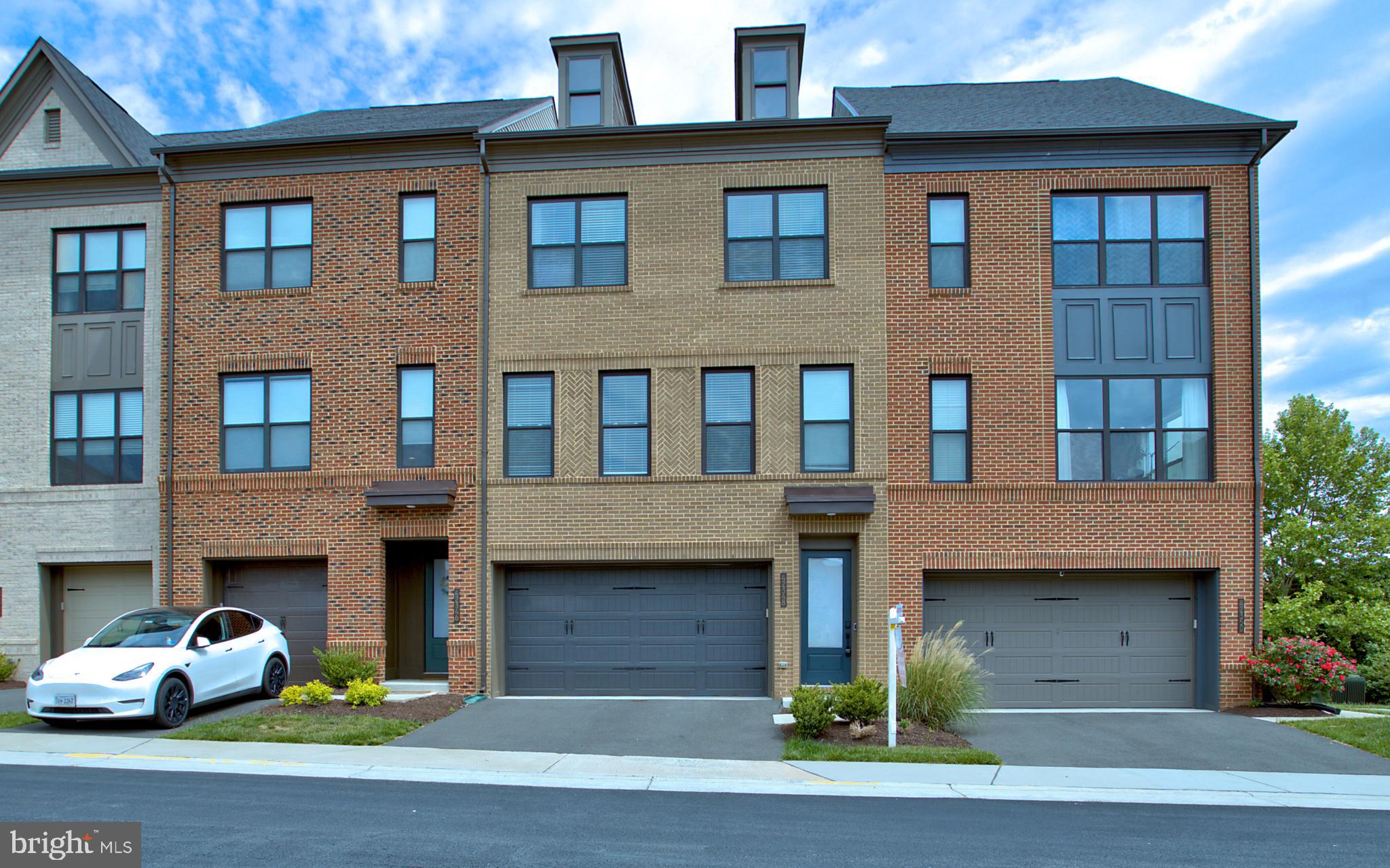 BRAMBLETON TOWN CENTER SOUTH - Residential