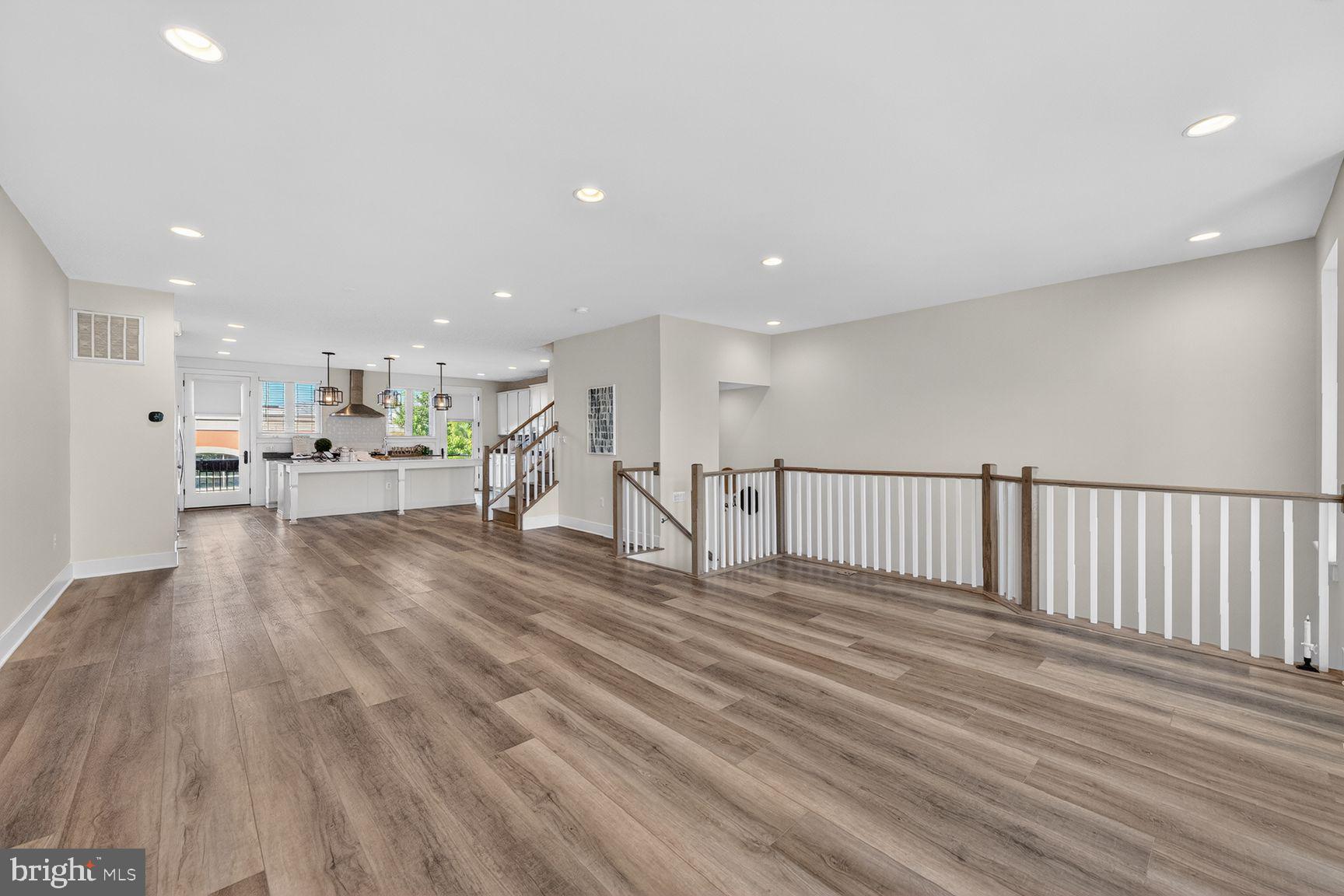 BRAMBLETON TOWN CENTER SOUTH - Residential