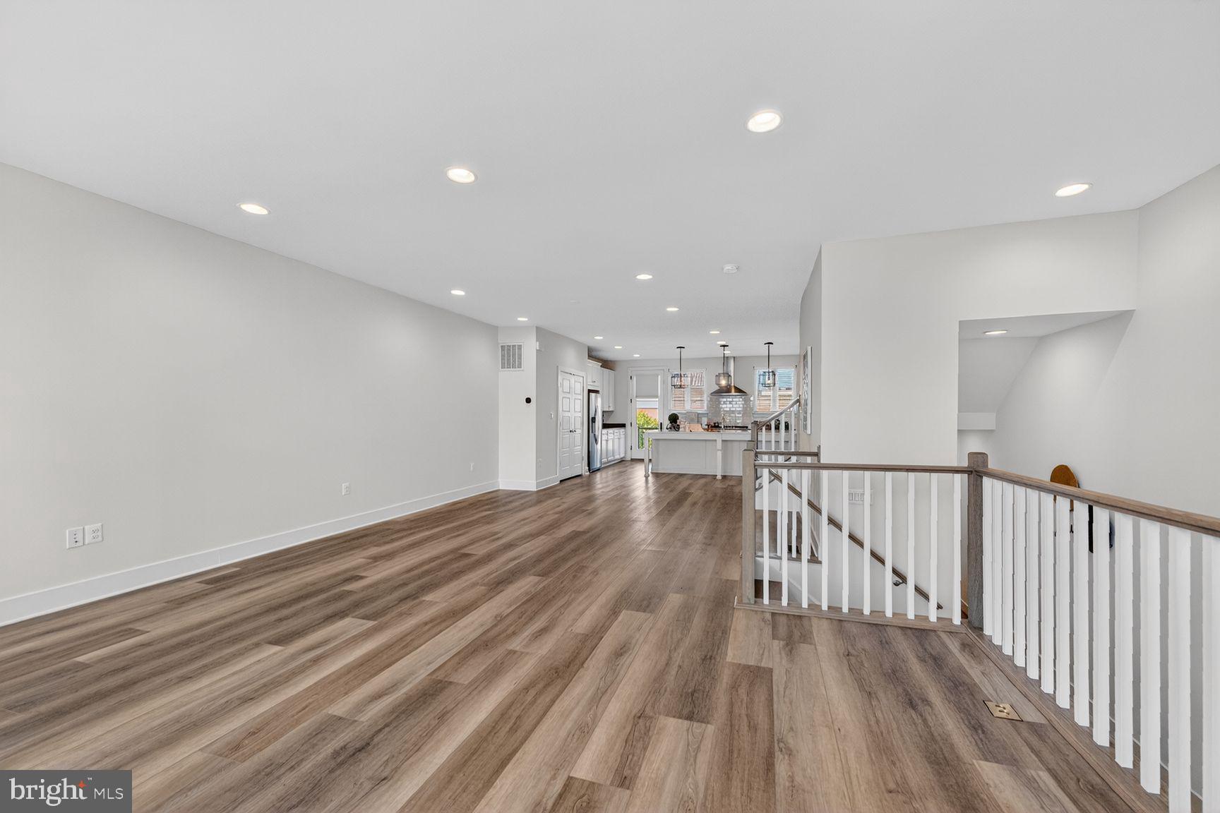 BRAMBLETON TOWN CENTER SOUTH - Residential