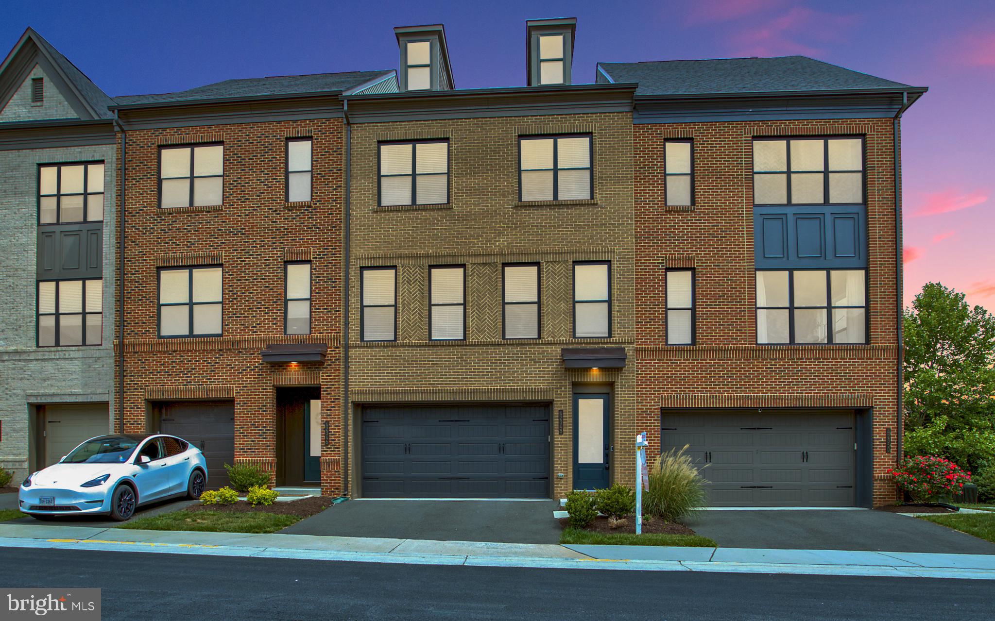 BRAMBLETON TOWN CENTER SOUTH - Residential