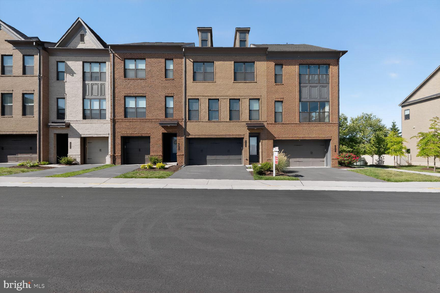 BRAMBLETON TOWN CENTER SOUTH - Residential
