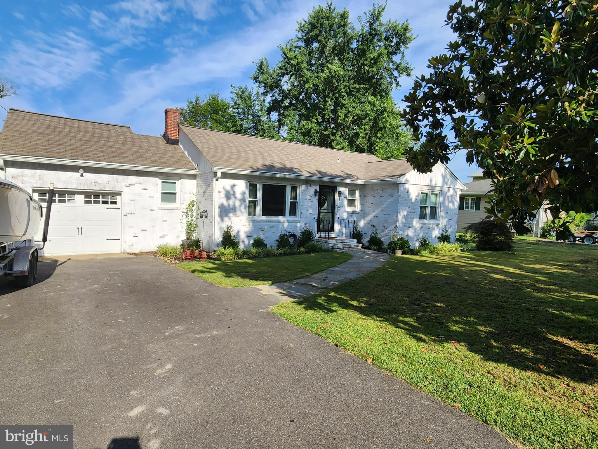 HARBOR VIEW - Residential Lease