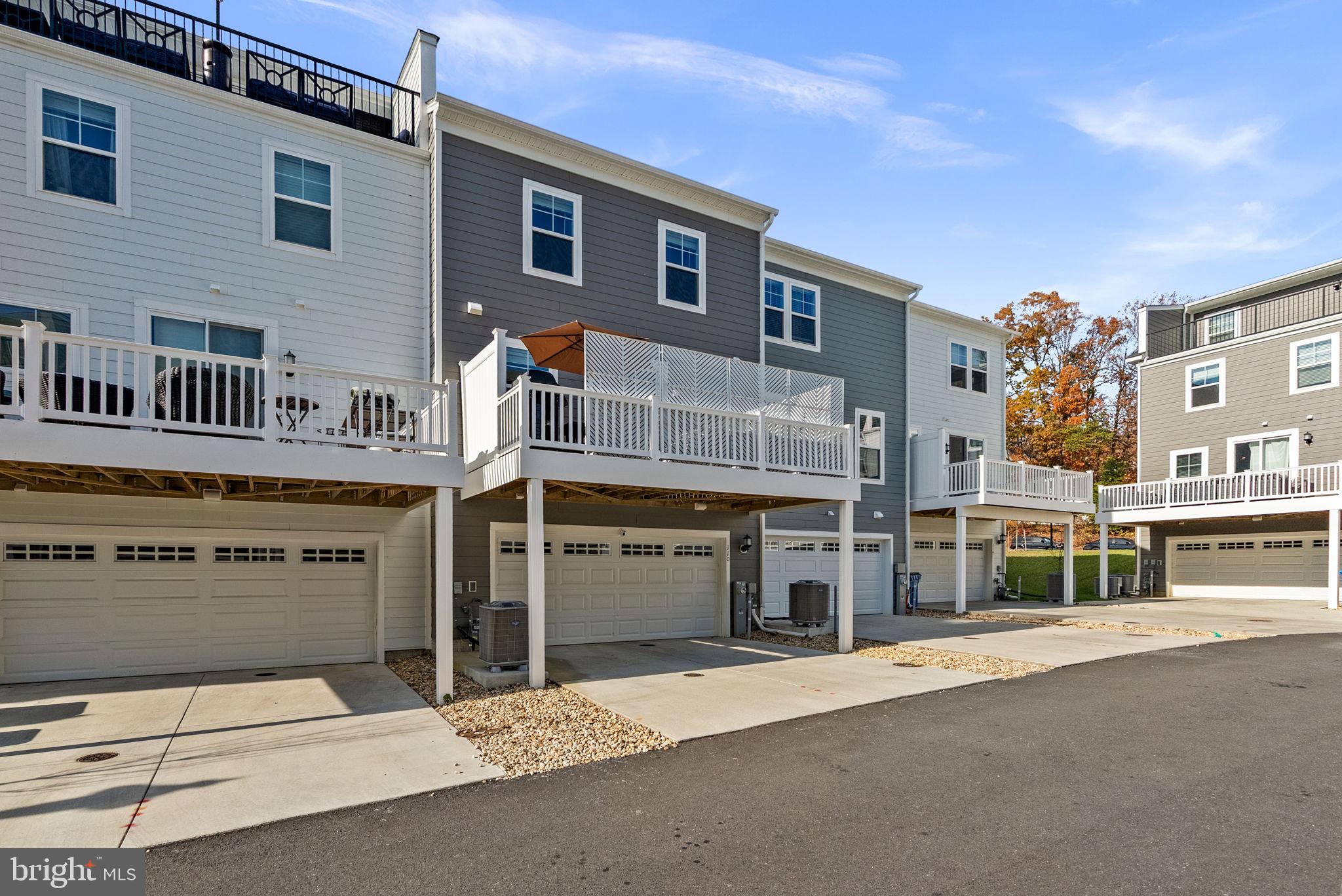 PARKSIDE PRESERVE - Residential