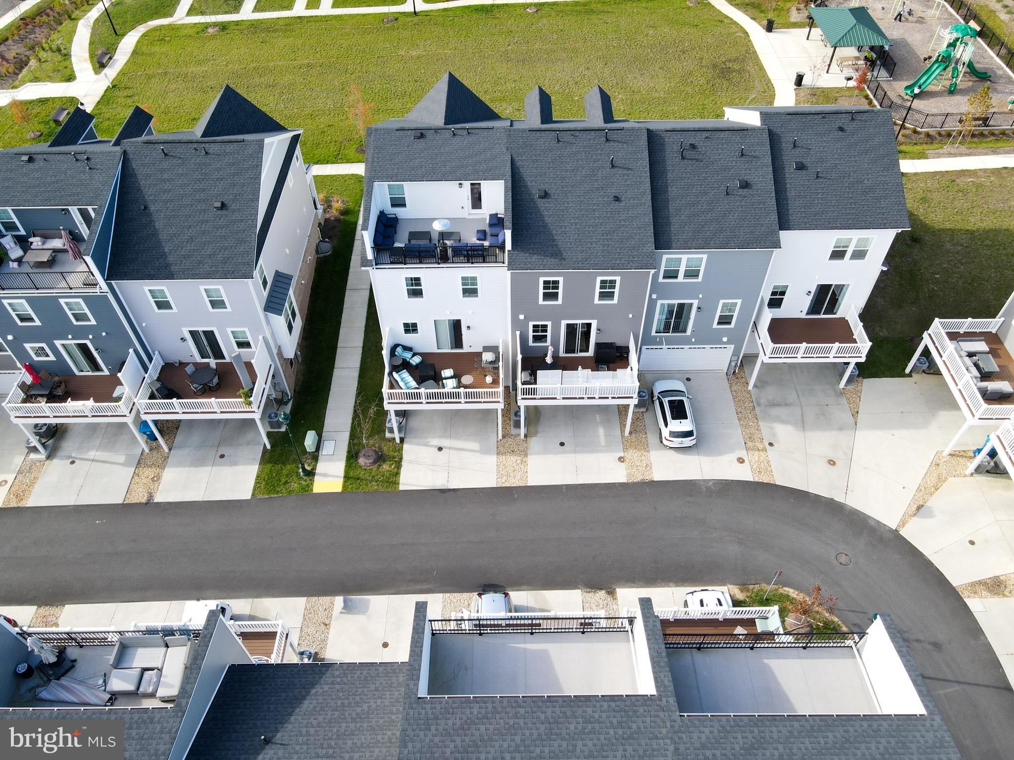 PARKSIDE PRESERVE - Residential