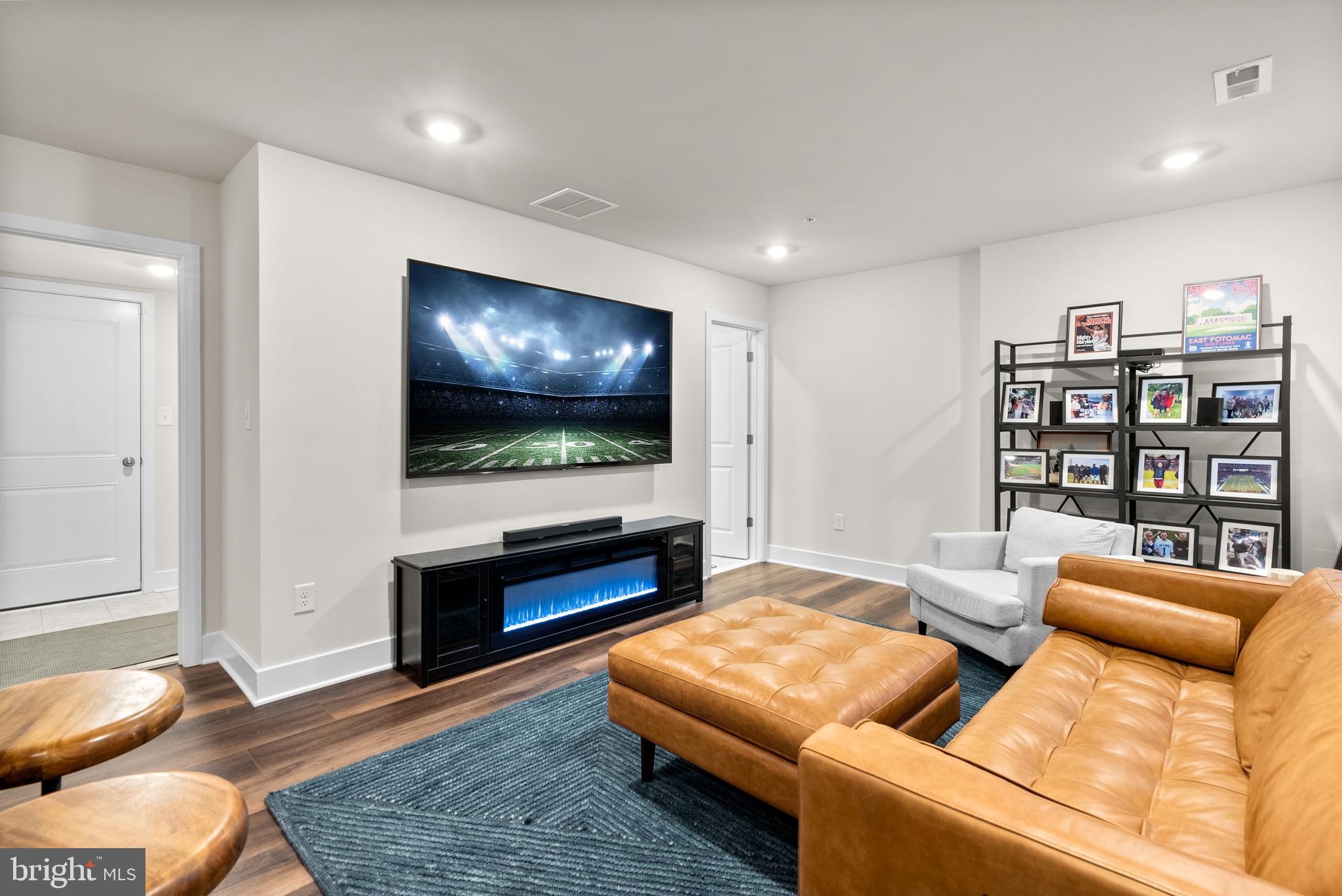 PARKSIDE PRESERVE - Residential