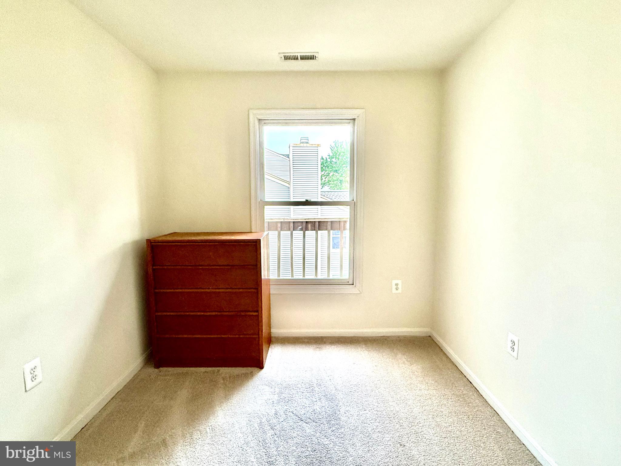 STONINGTON CONDOMINIUMS - Residential Lease