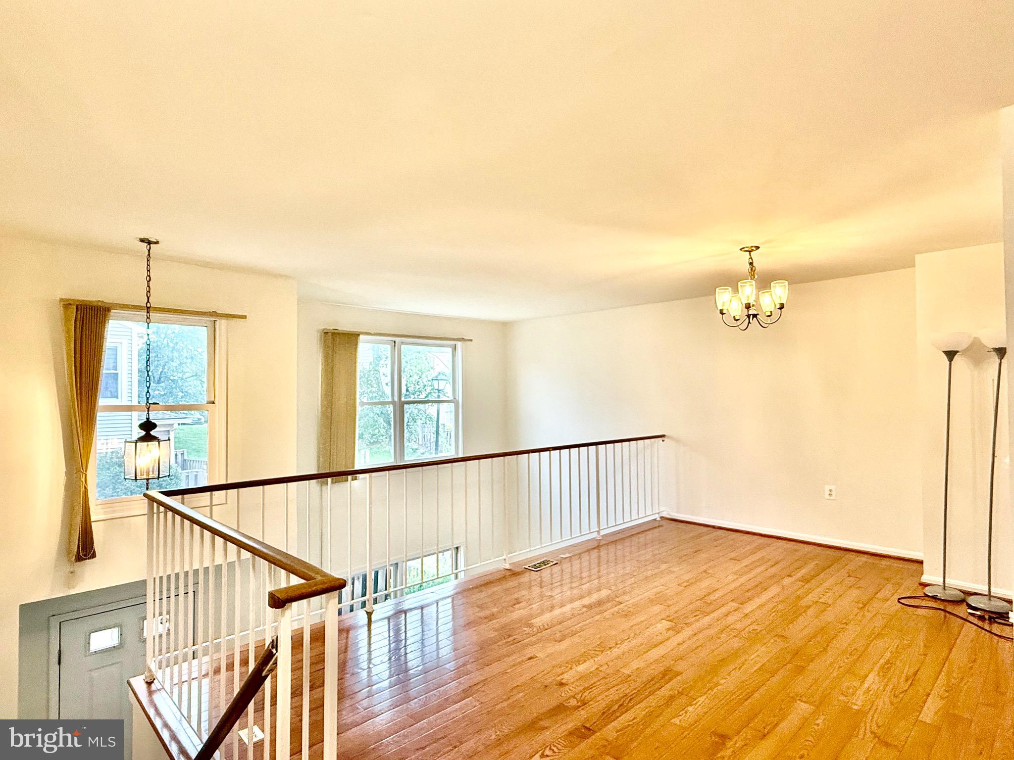 STONINGTON CONDOMINIUMS - Residential Lease