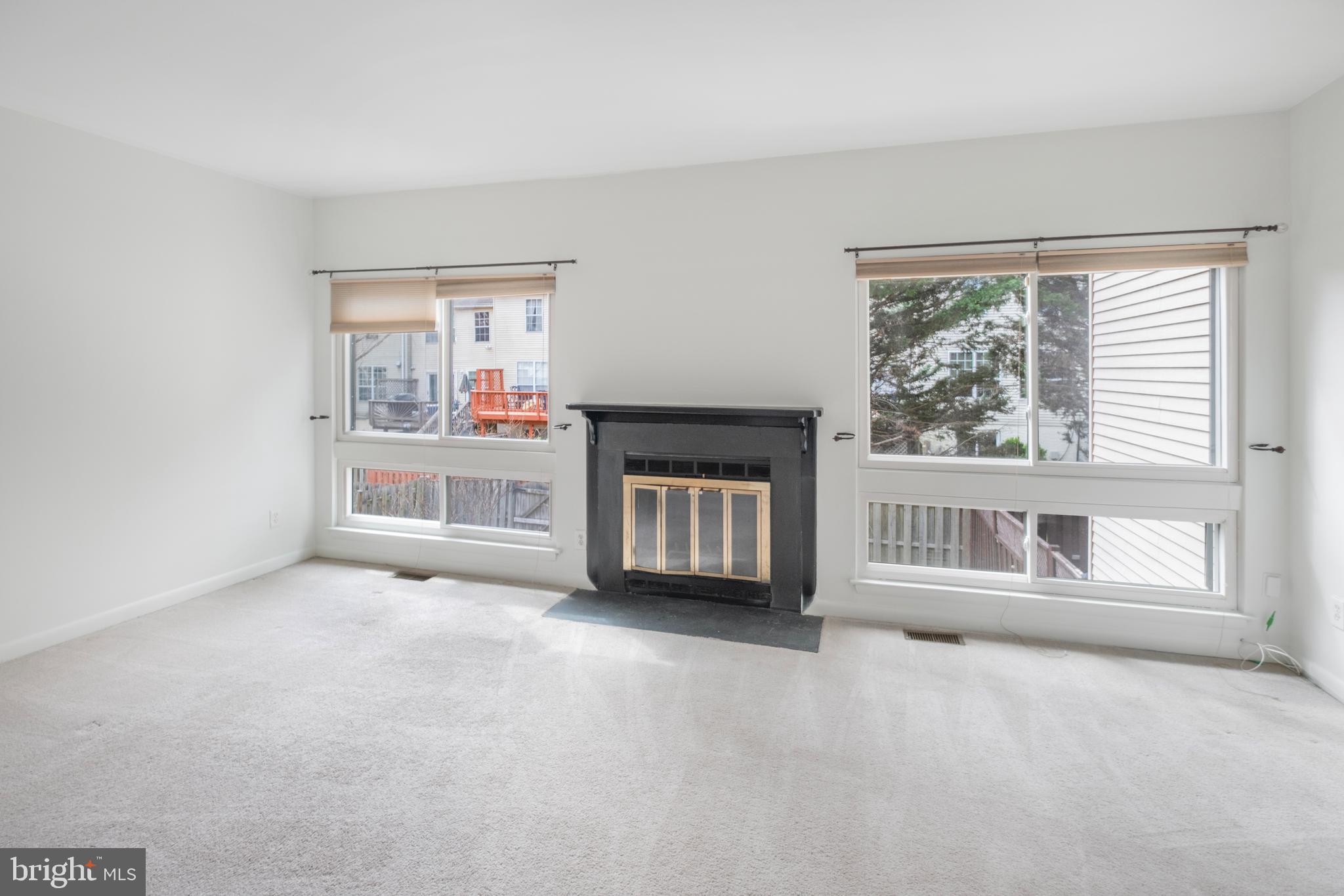 GLEN ORA - PLAT 9 - Residential Lease