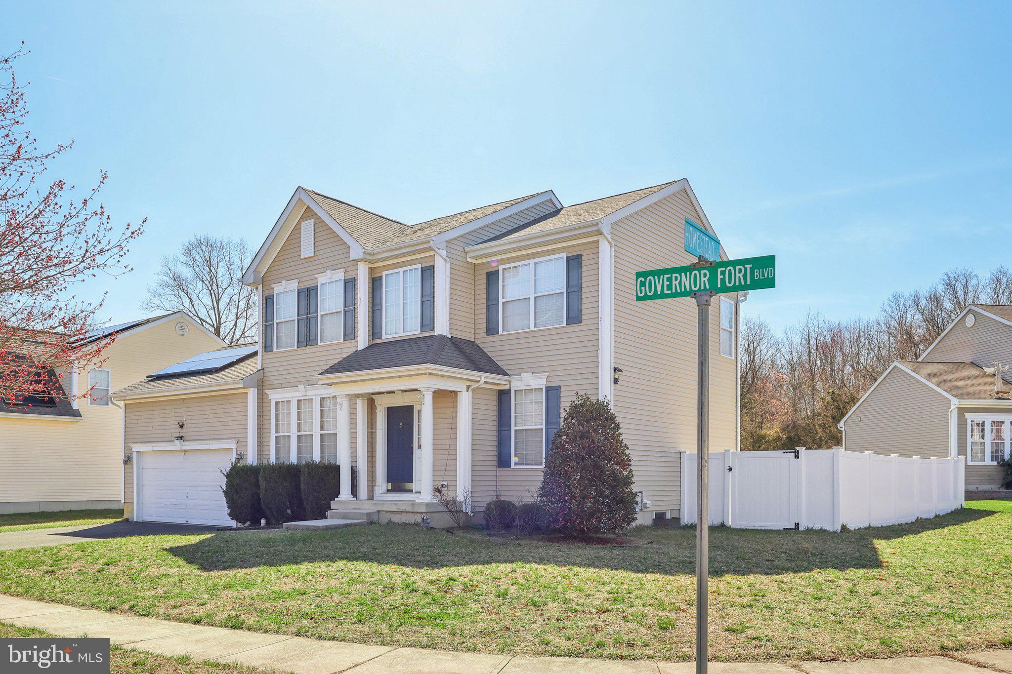 9 GOVERNOR FORT BOULEVARD