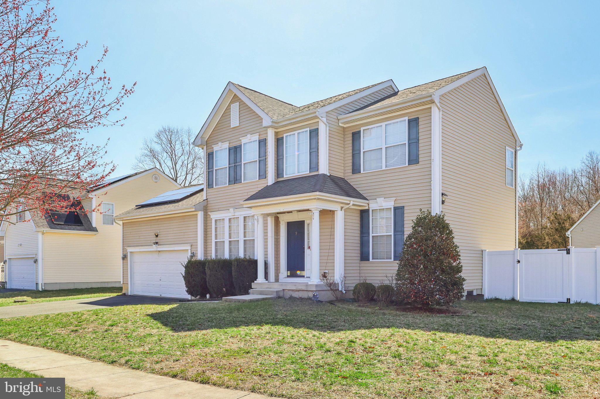 9 GOVERNOR FORT BOULEVARD