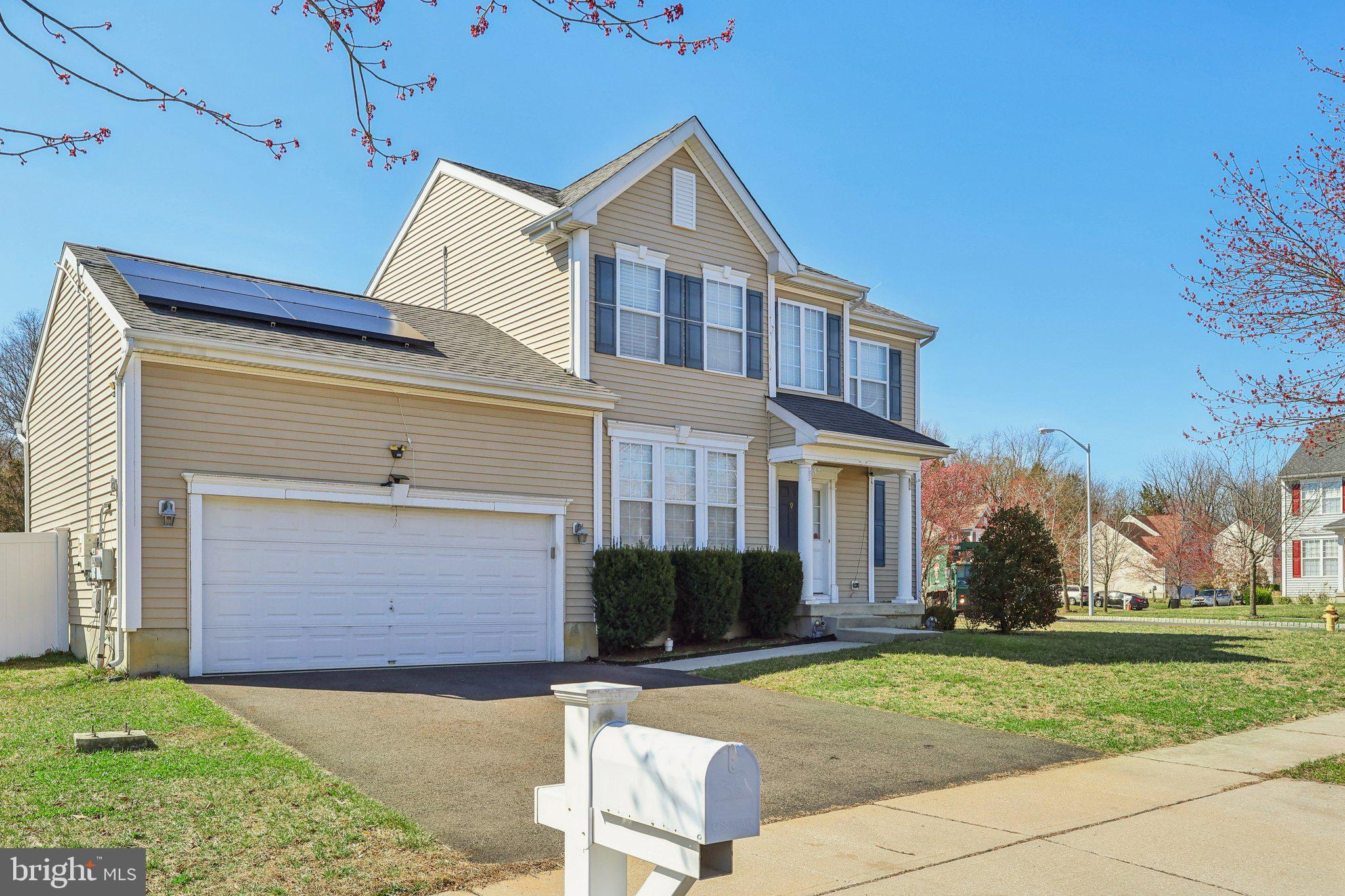 9 GOVERNOR FORT BOULEVARD