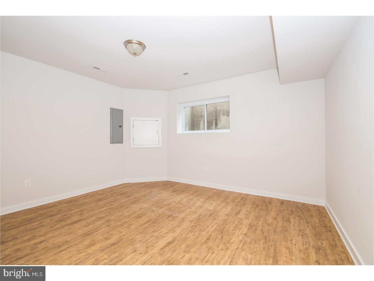 WEST POPLAR - Residential Lease