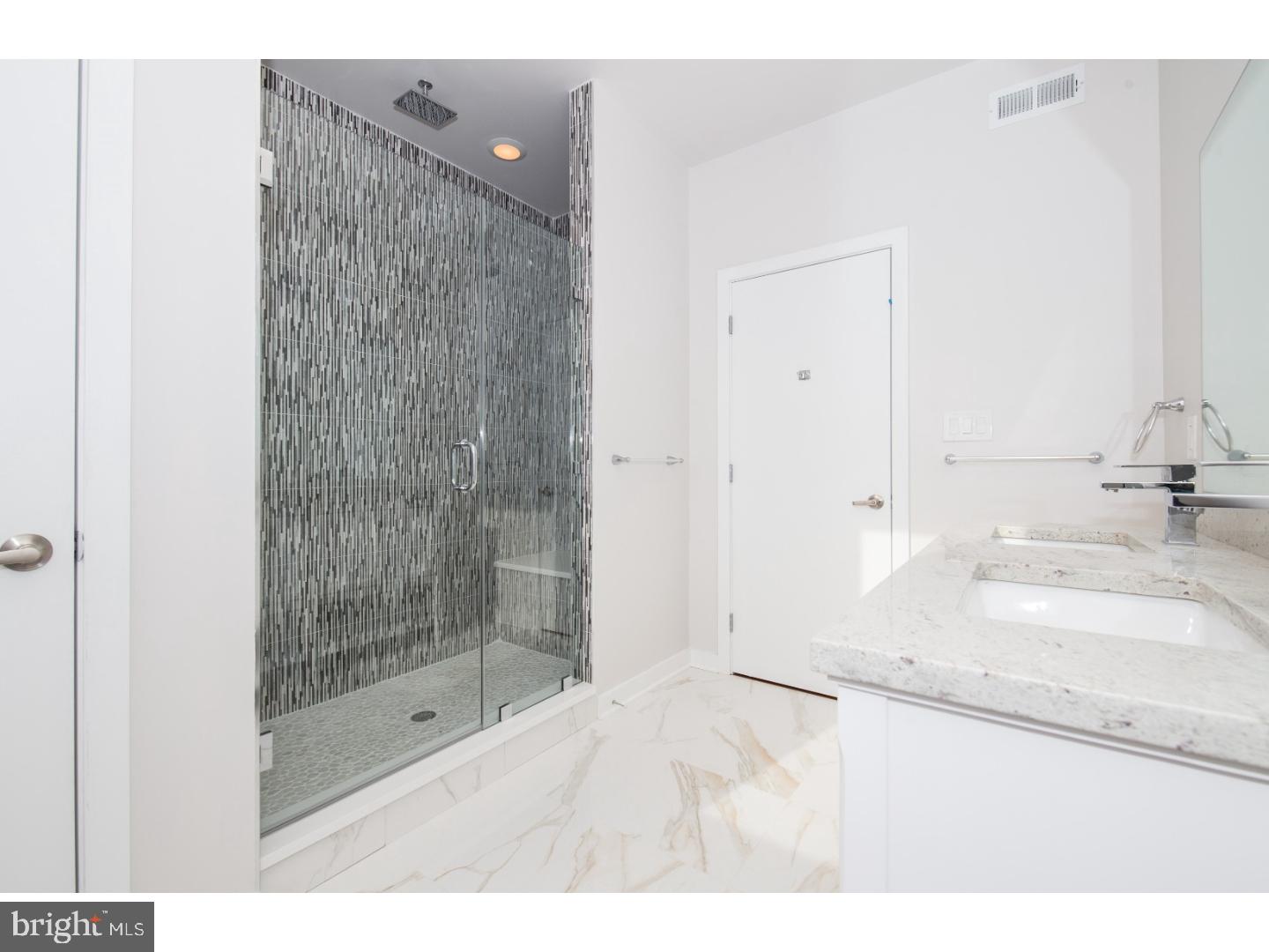 WEST POPLAR - Residential Lease