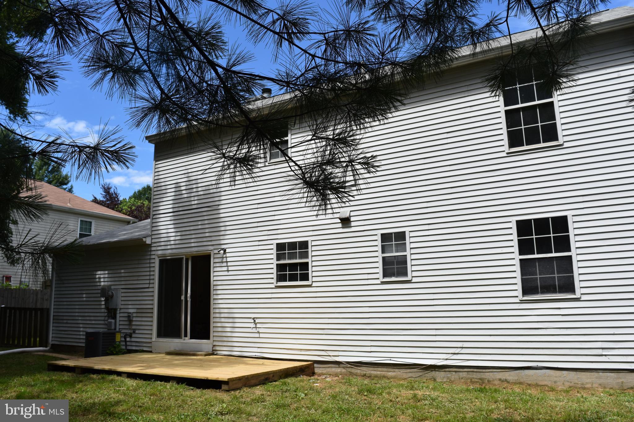 DALE CITY - Residential Lease