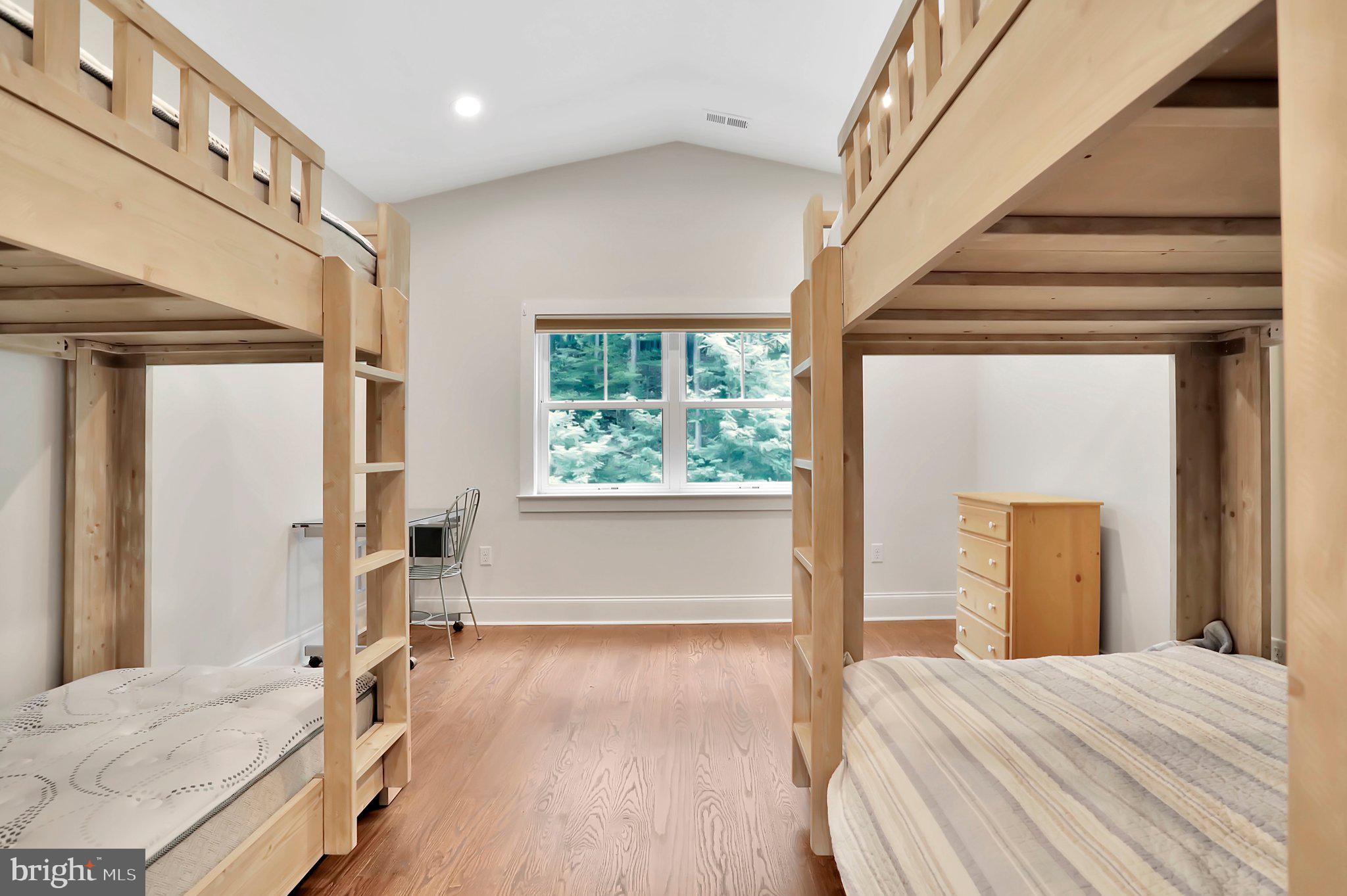 TIMBER RIDGE - Residential