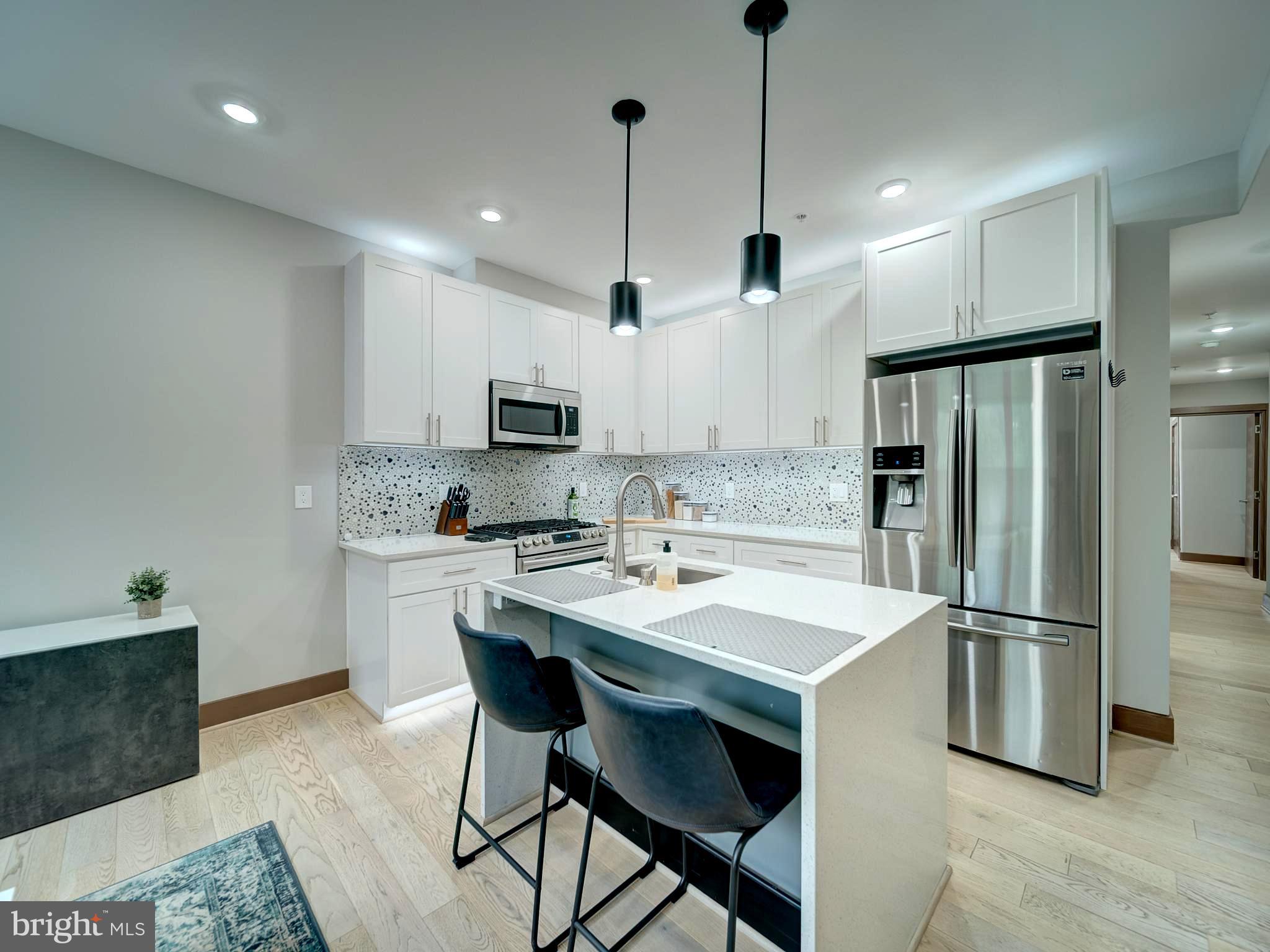 2109 M STREET NE 5