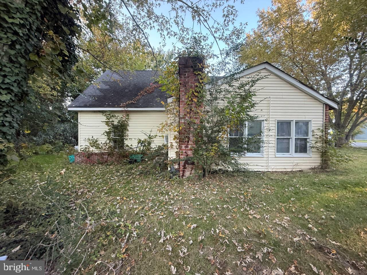 406 DOMINION ROAD