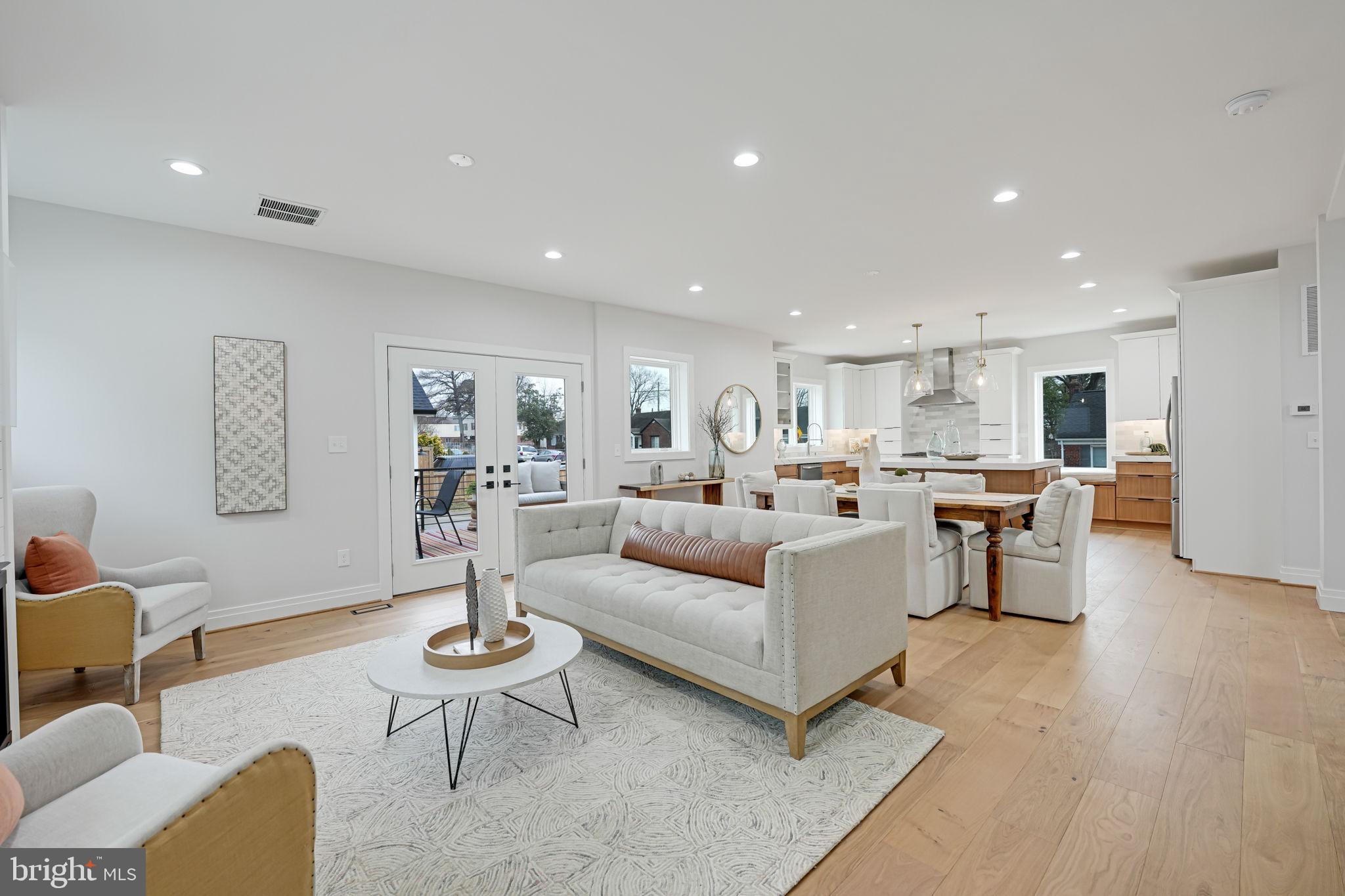 DOUGLAS PARK - Residential