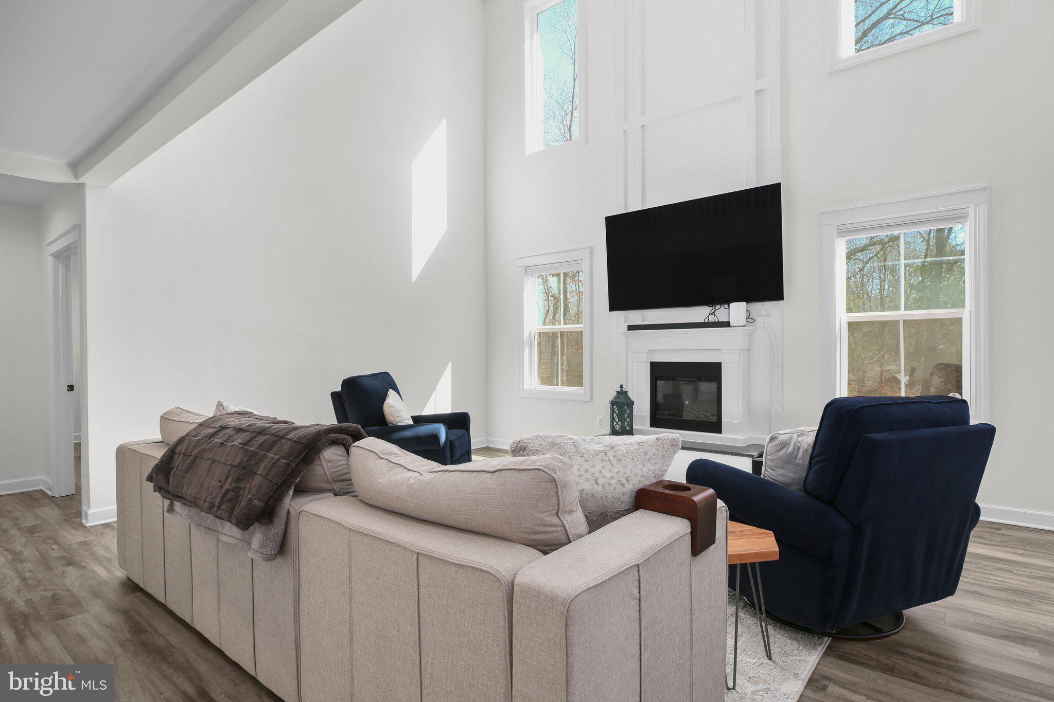 LAKE OF THE WOODS - Residential