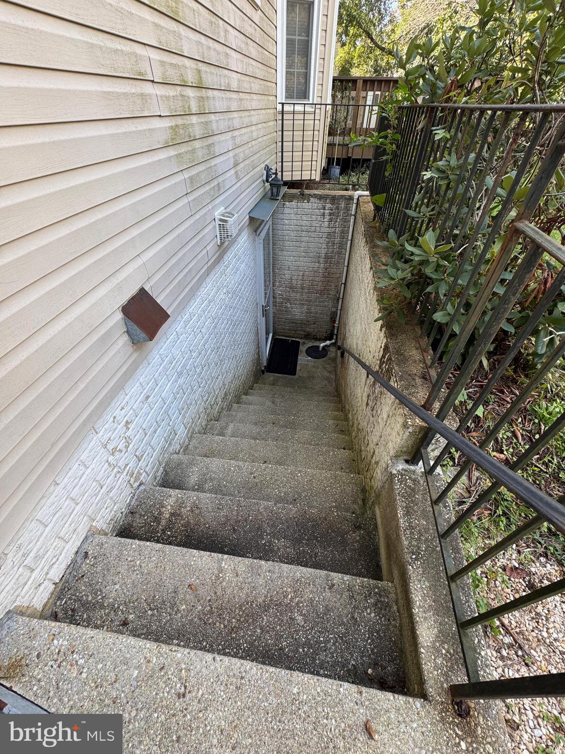 MITCHELLVILLE EAST - Residential Lease