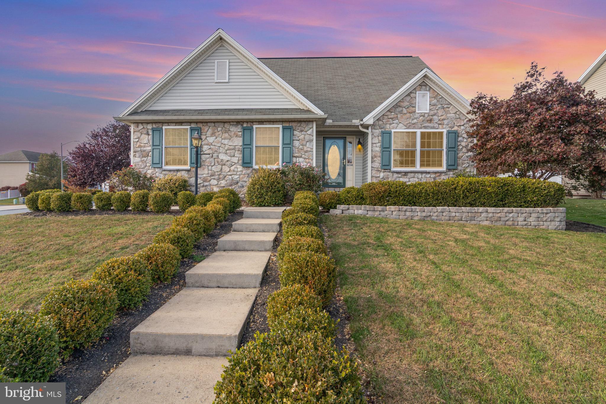 APPLE CREEK FARMS - Residential