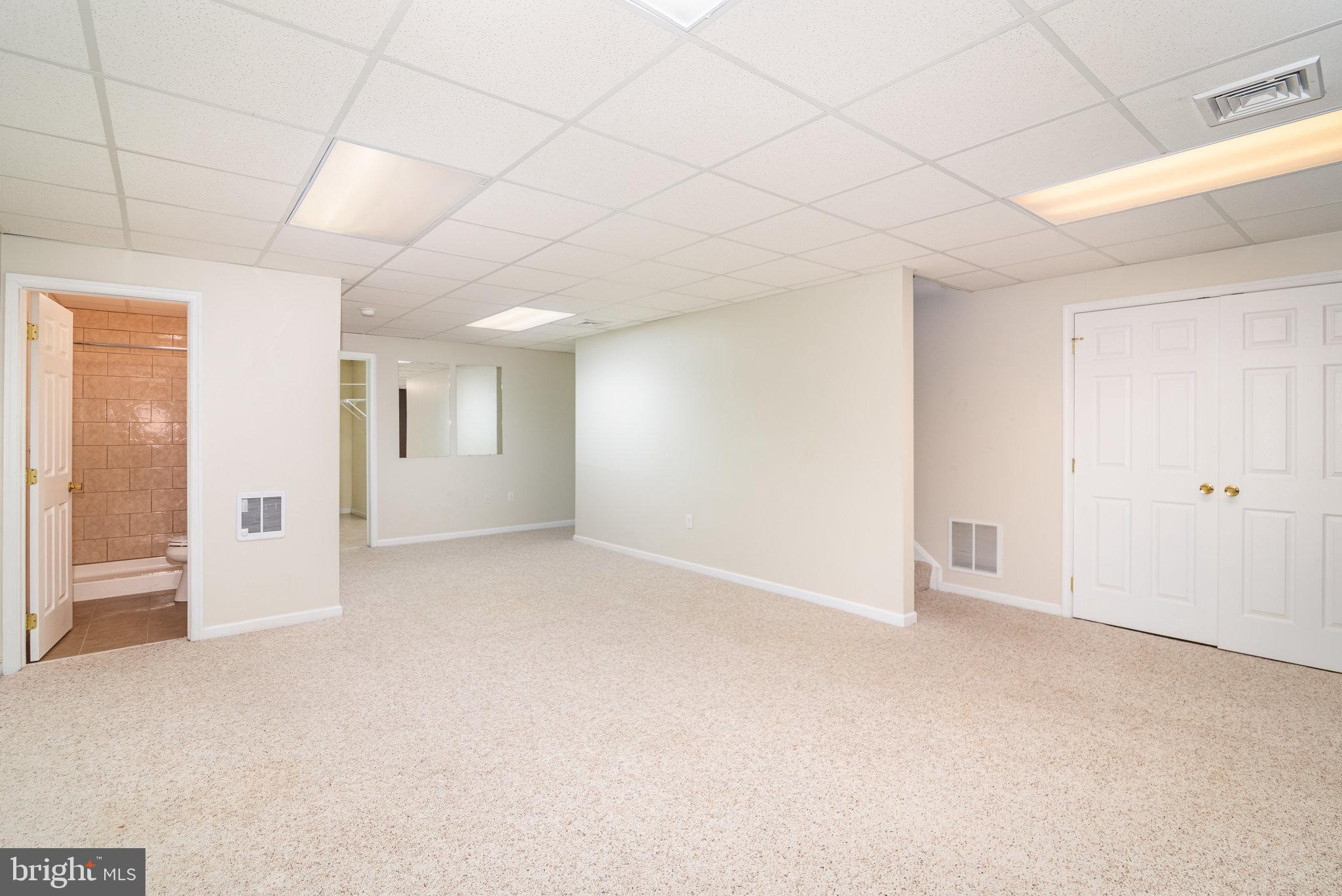 APPLE CREEK FARMS - Residential