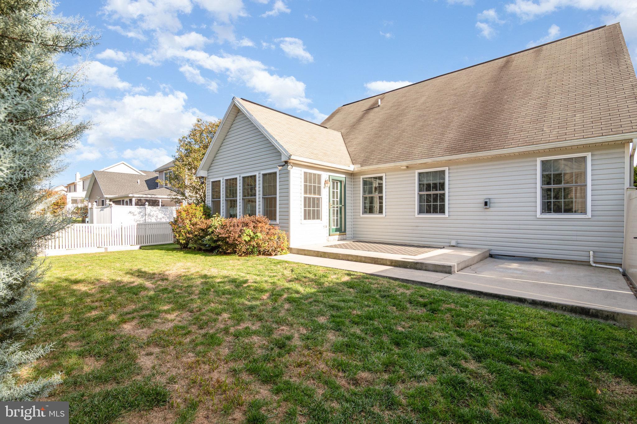 APPLE CREEK FARMS - Residential