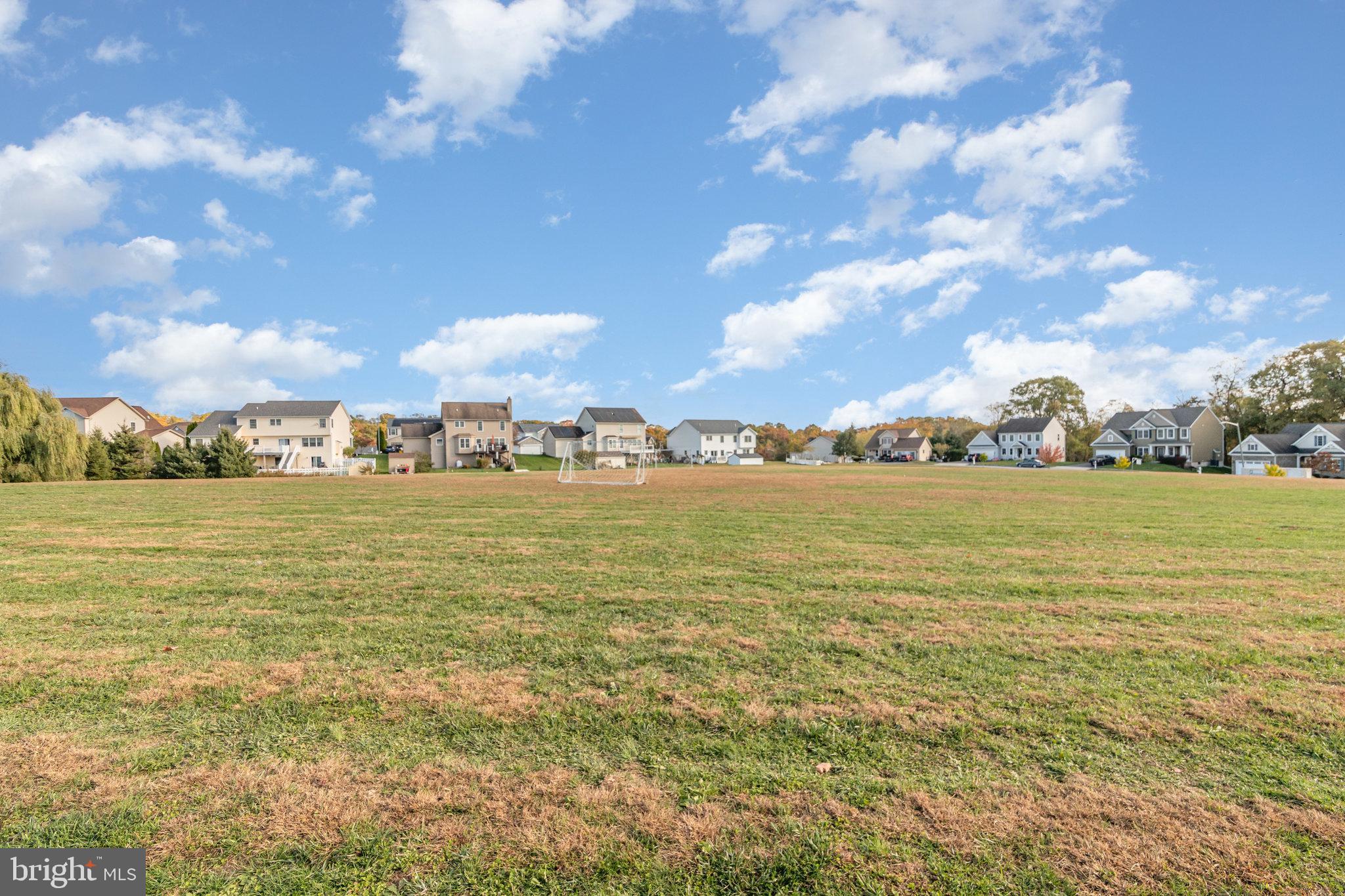APPLE CREEK FARMS - Residential